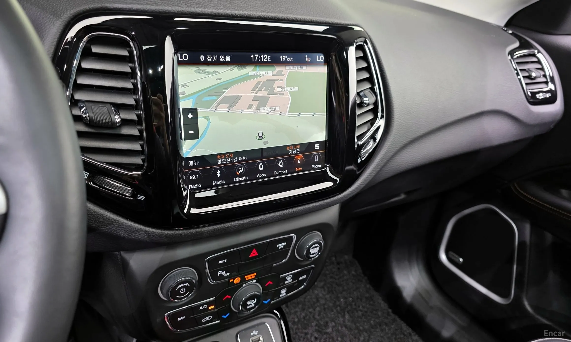 Jeep Compass 2nd Generation превью 14