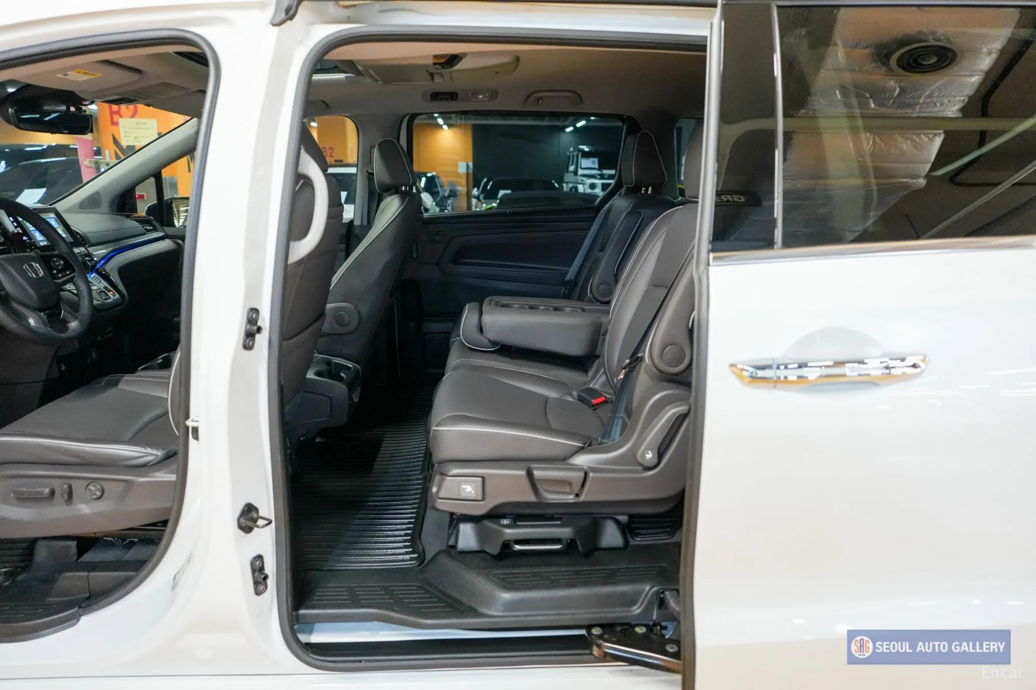 Honda Odyssey превью 18