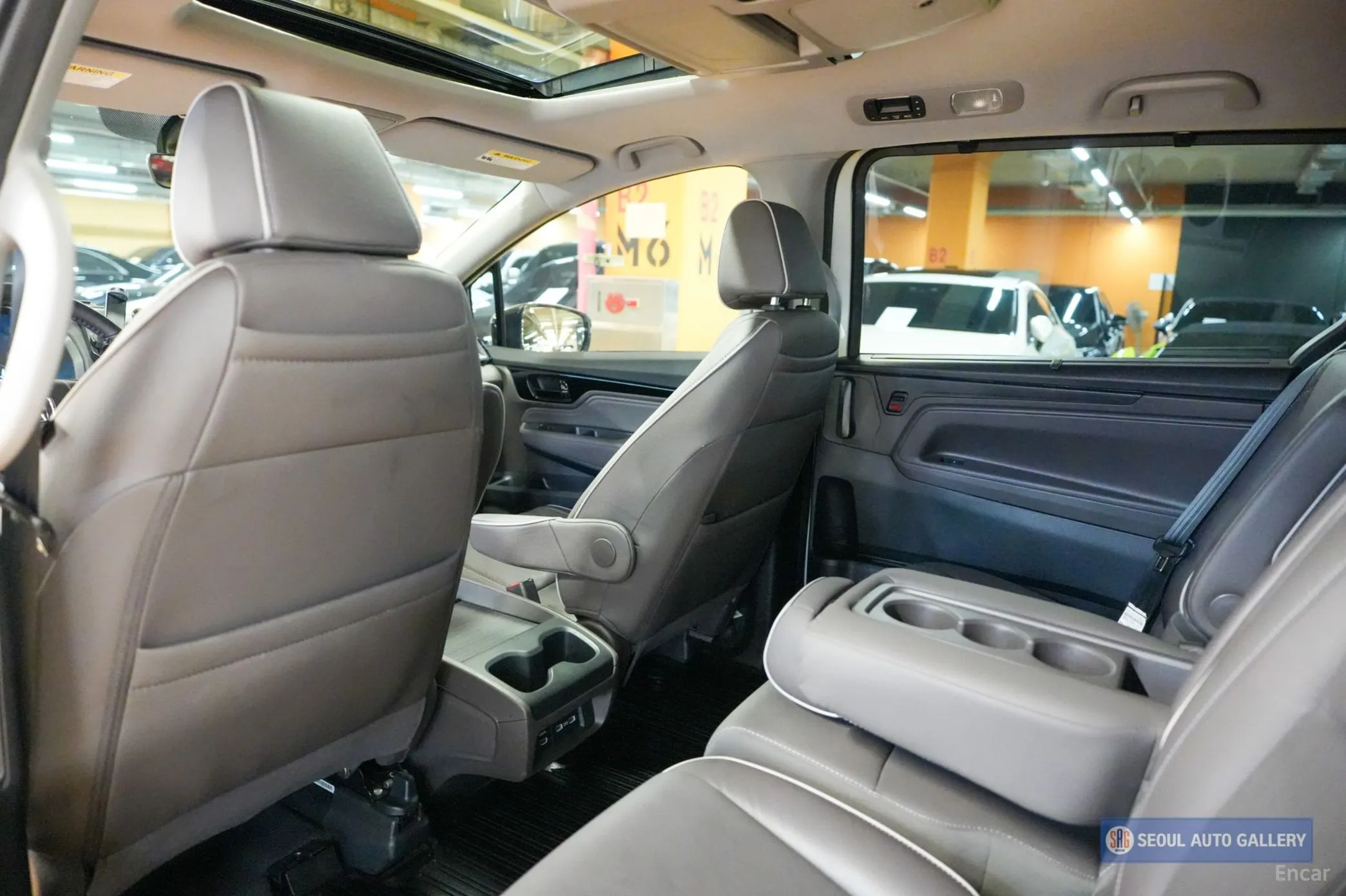 Honda Odyssey превью 19