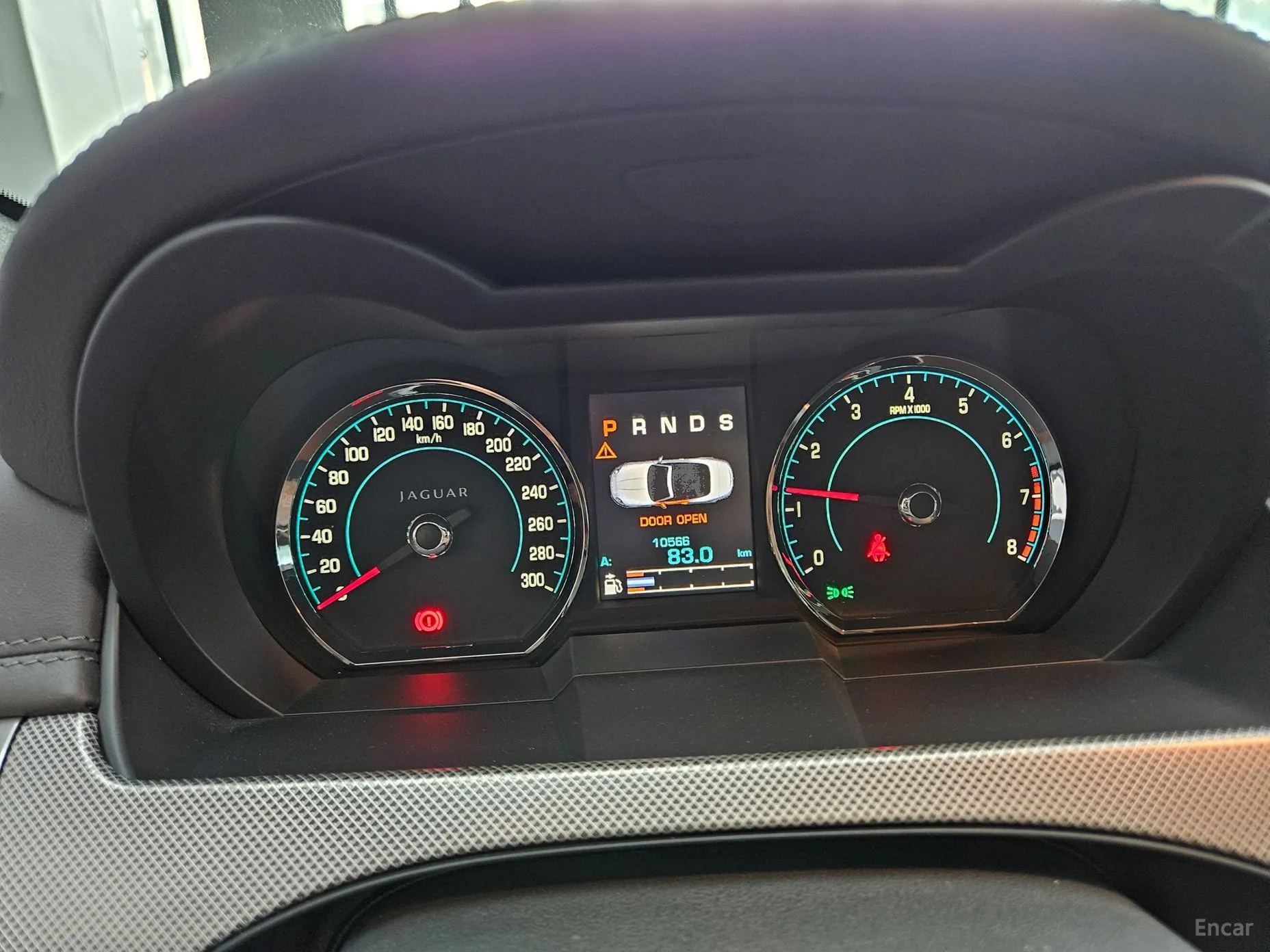 Jaguar XKR превью 10