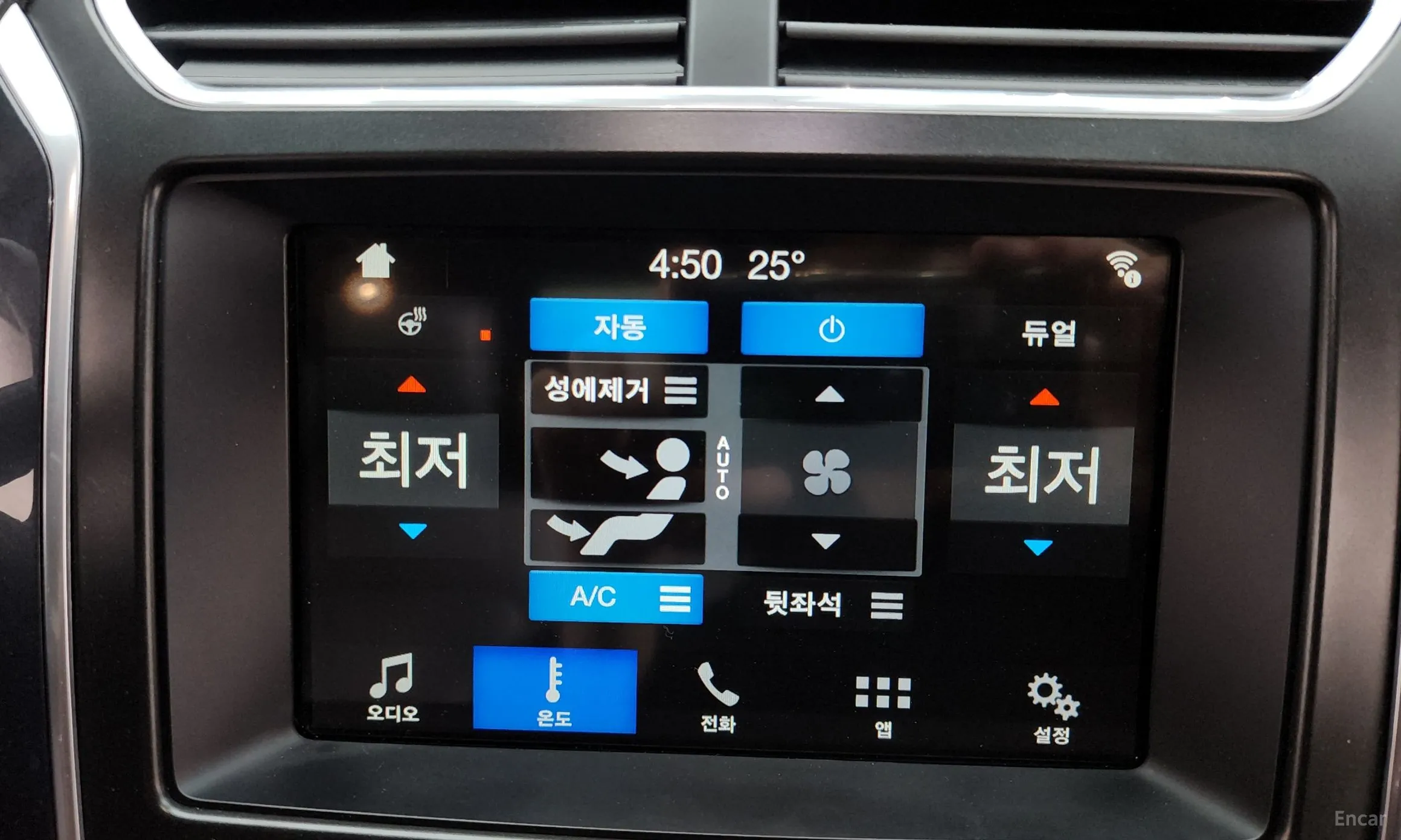 Ford Explorer превью 14