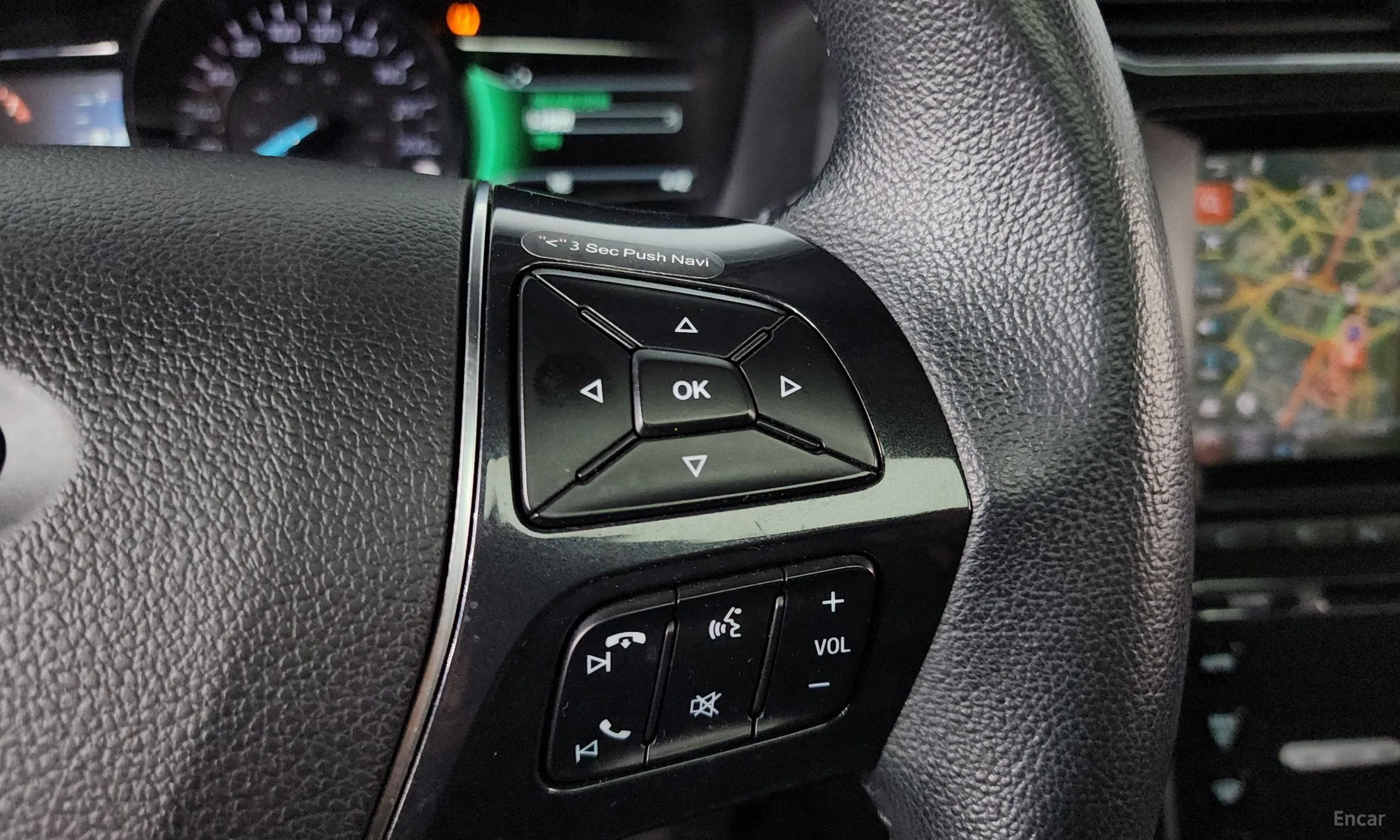 Ford Explorer превью 18