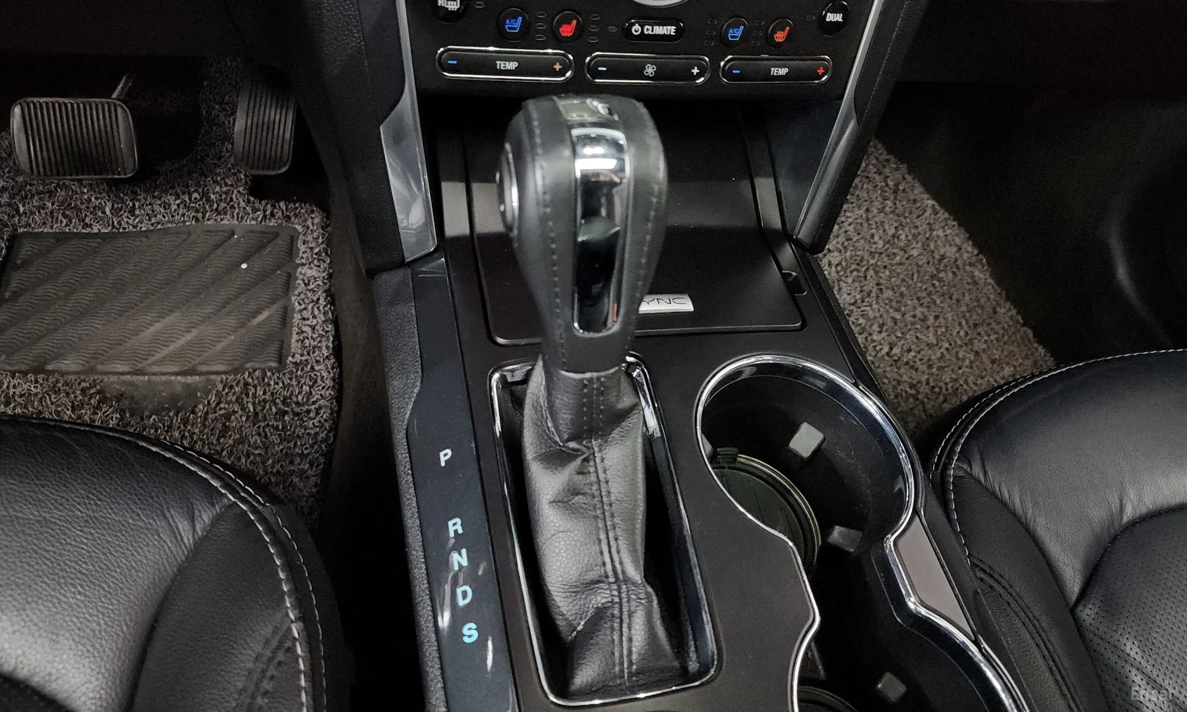 Ford Explorer превью 9
