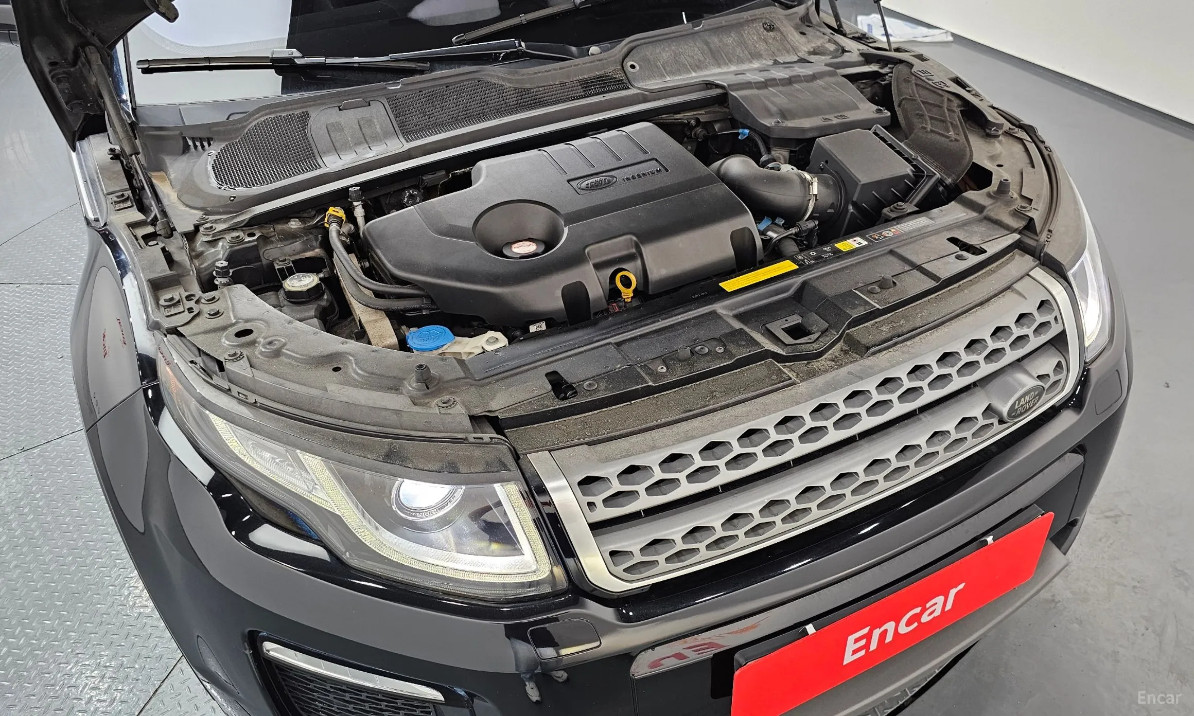 Land Rover Range Rover Evoque превью 6