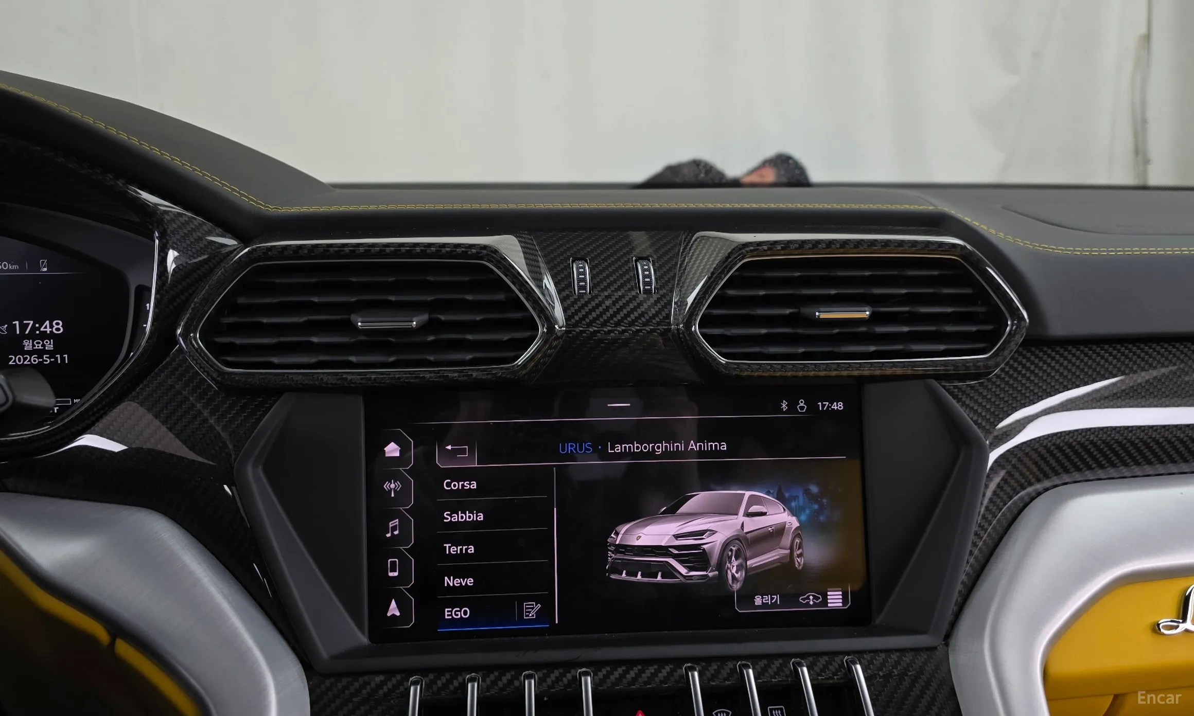 Lamborghini Urus превью 18