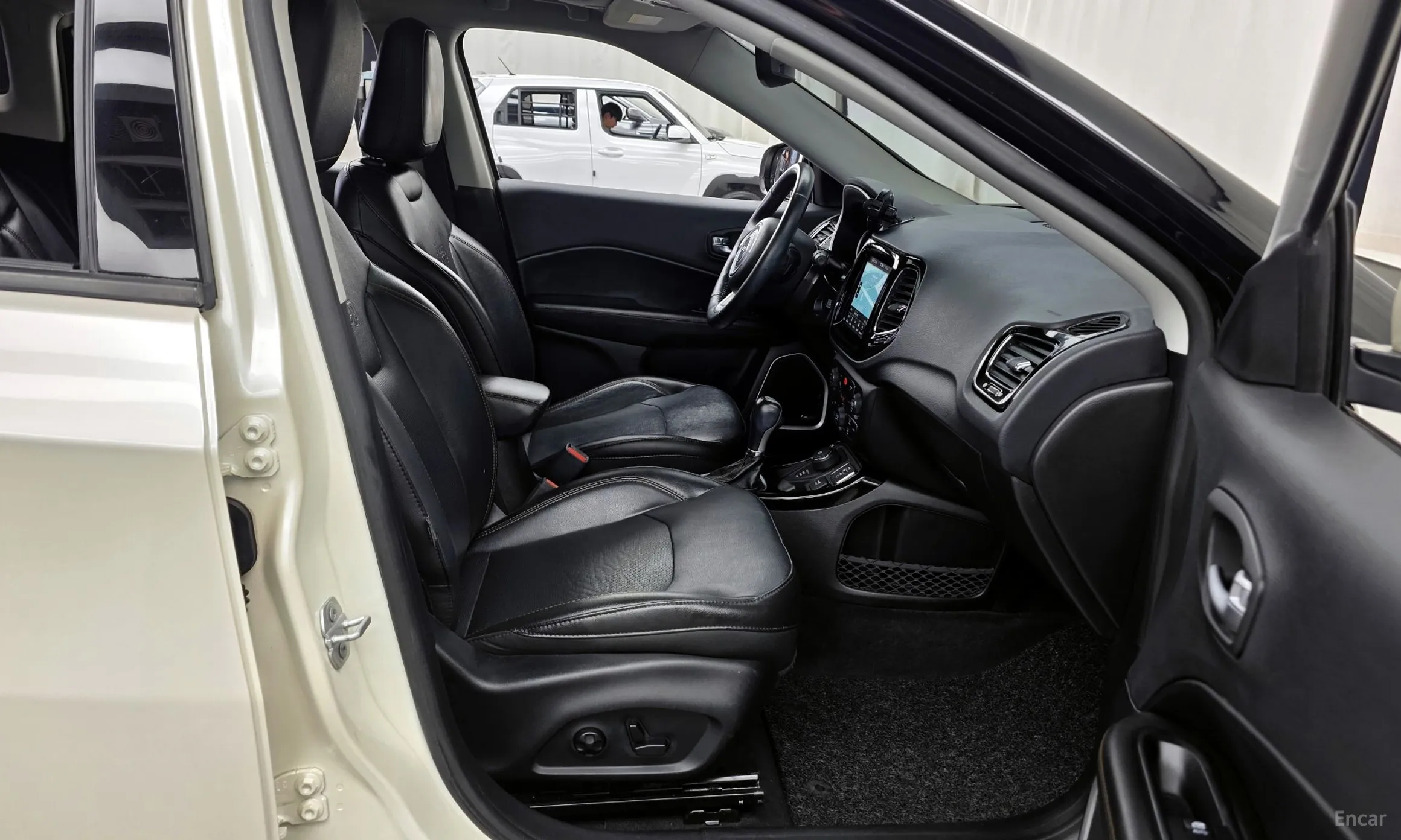 Jeep Compass 2nd Generation превью 11