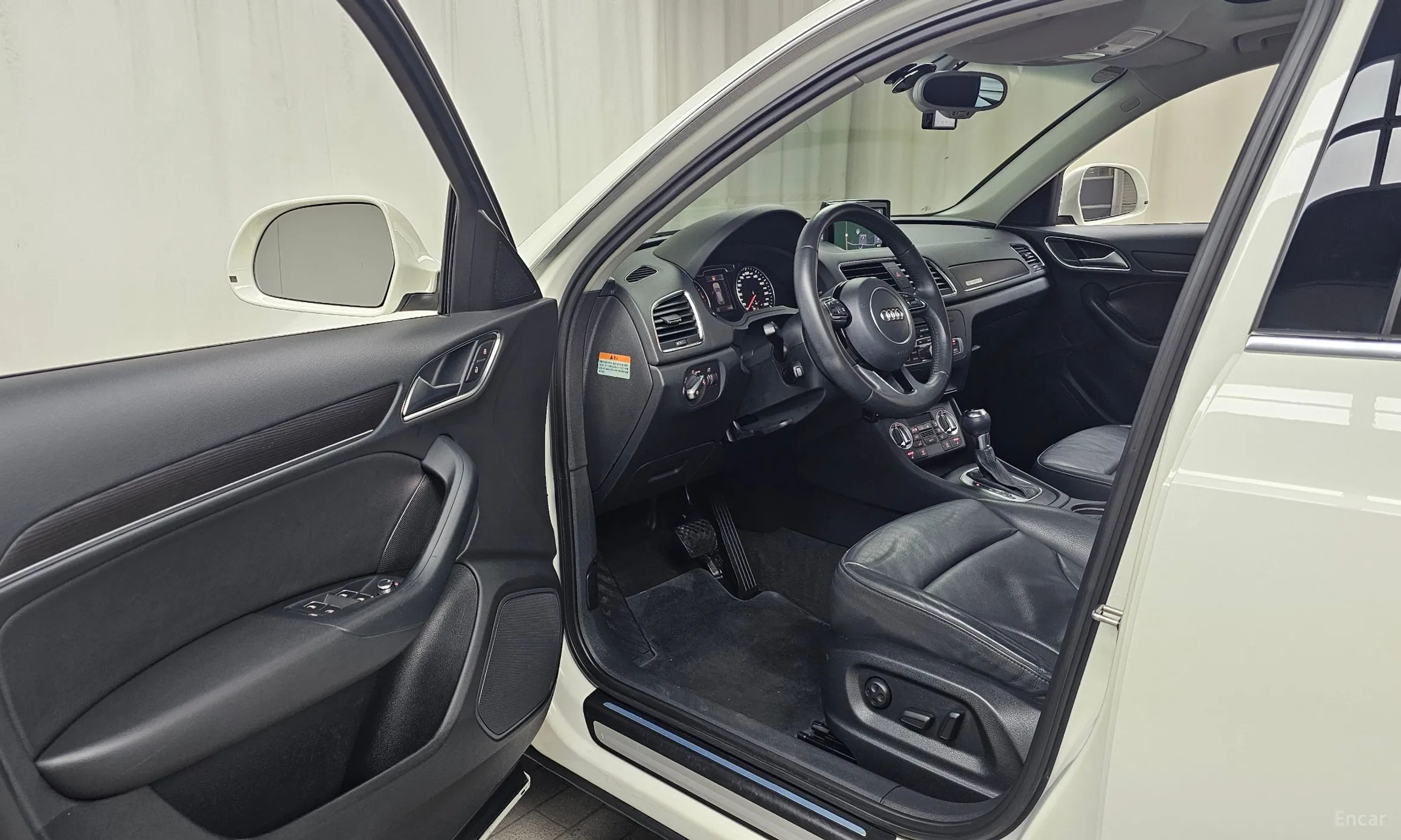 Audi Q3 превью 10