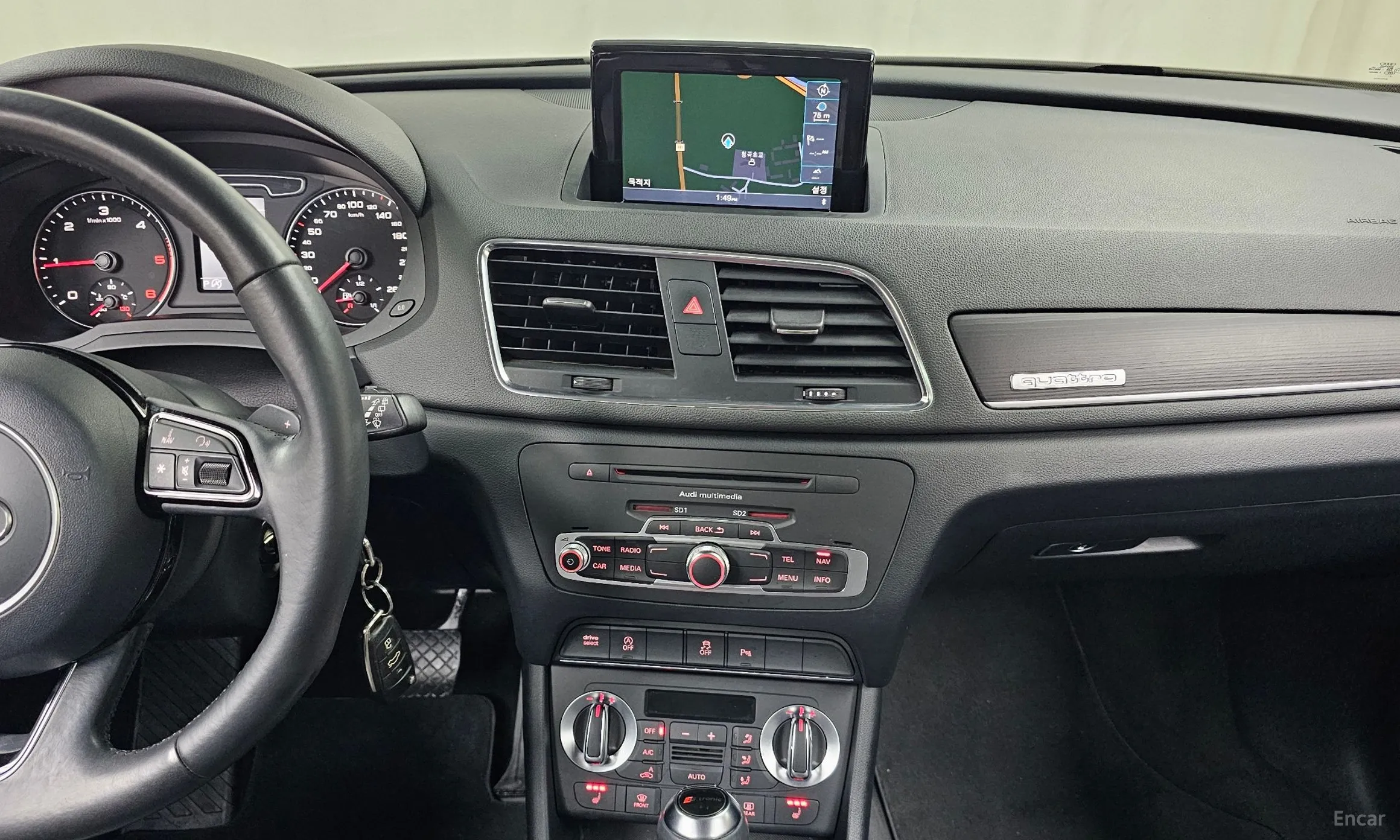 Audi Q3 превью 13