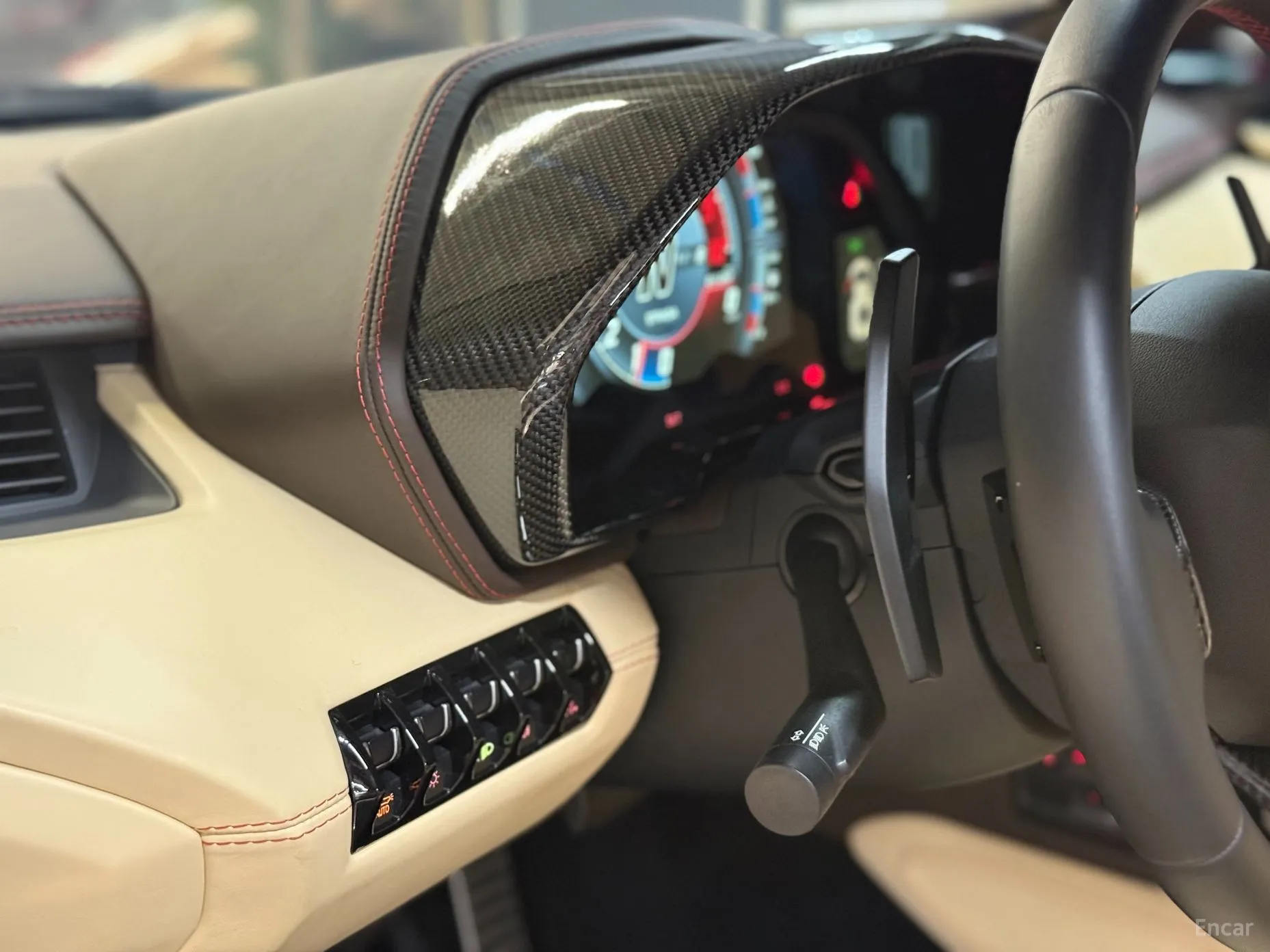 Lamborghini Aventador превью 13