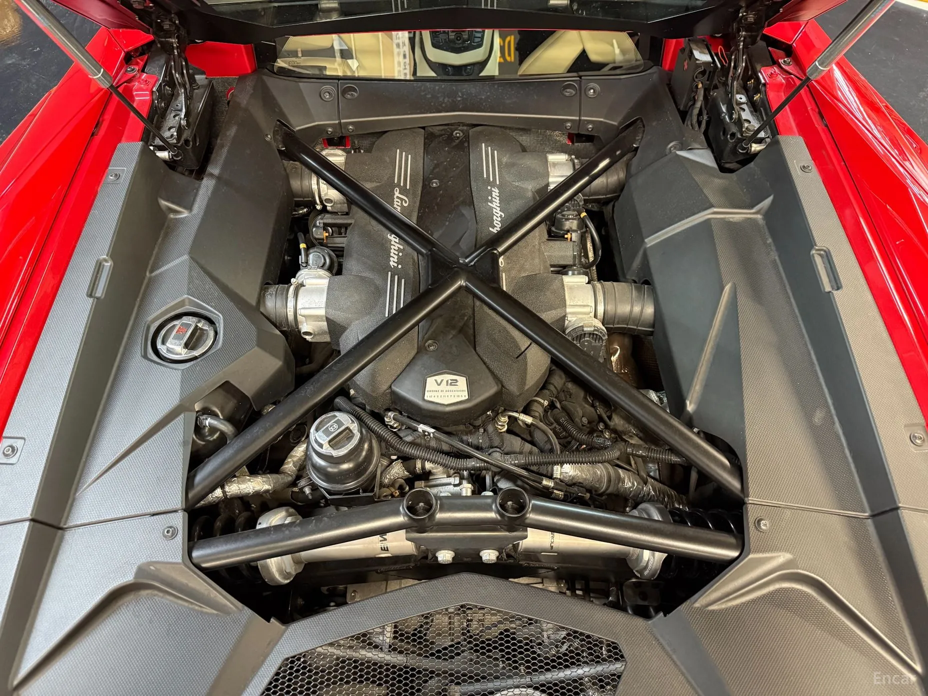 Lamborghini Aventador превью 18