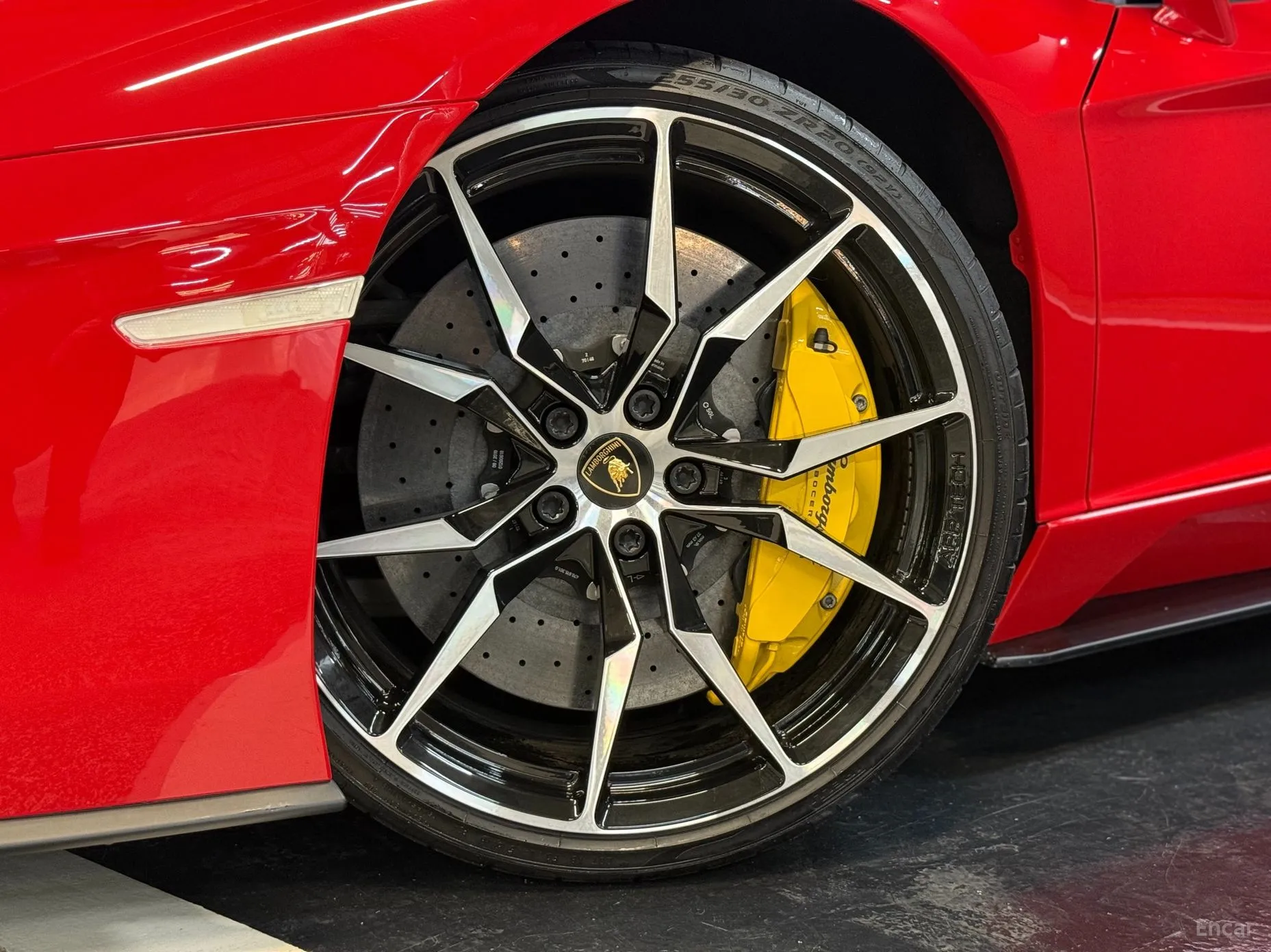 Lamborghini Aventador превью 20