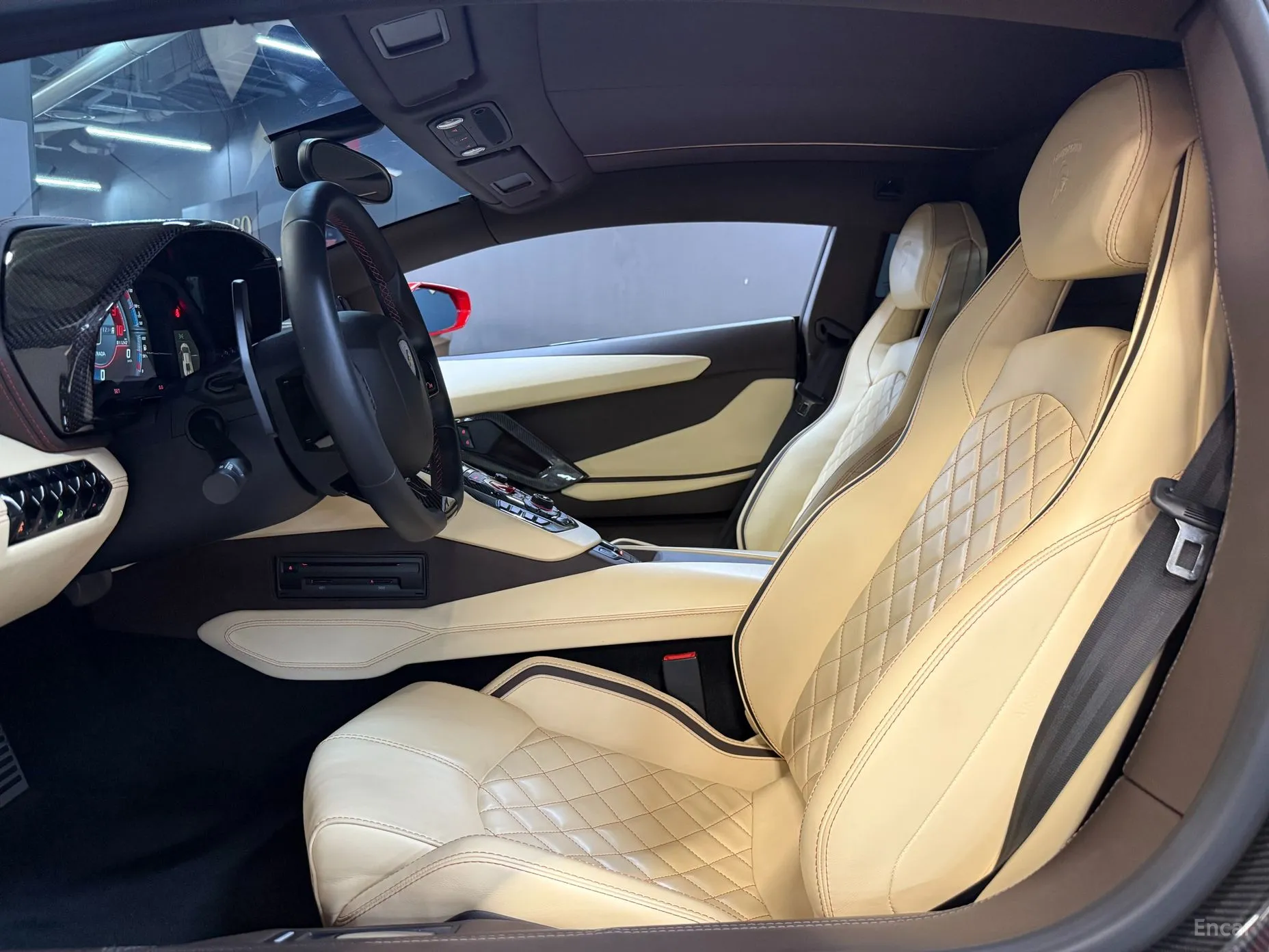Lamborghini Aventador превью 6