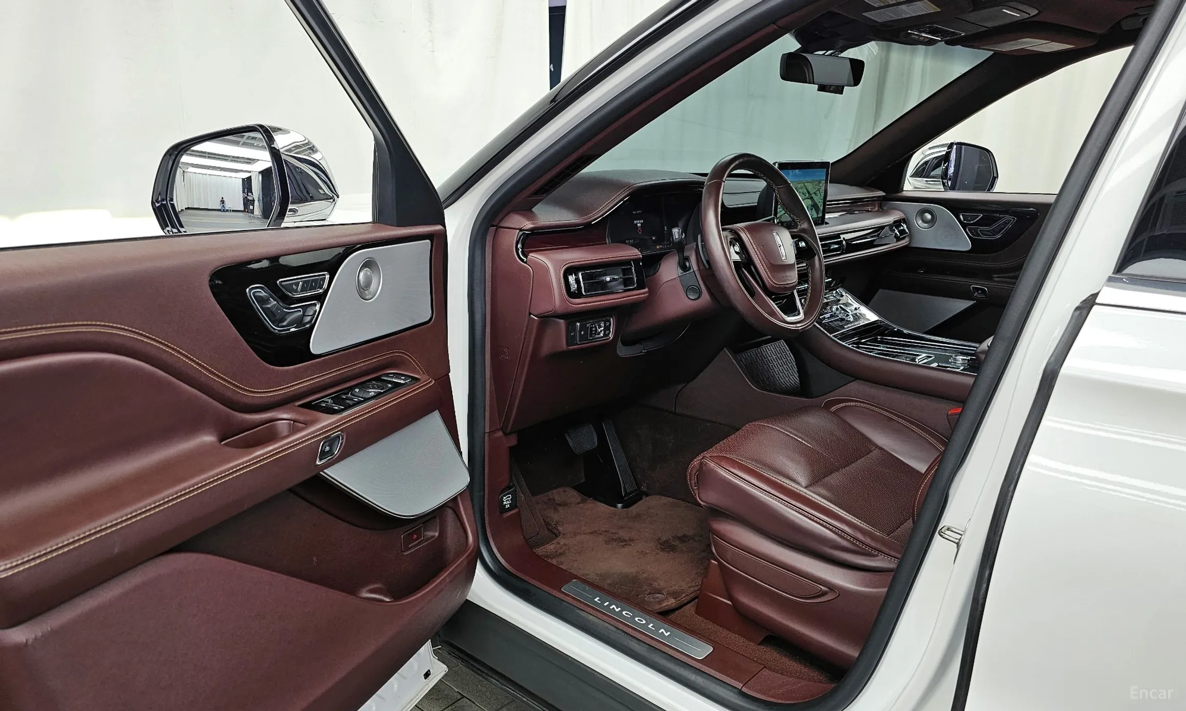 Lincoln Aviator 2nd Generation превью 10