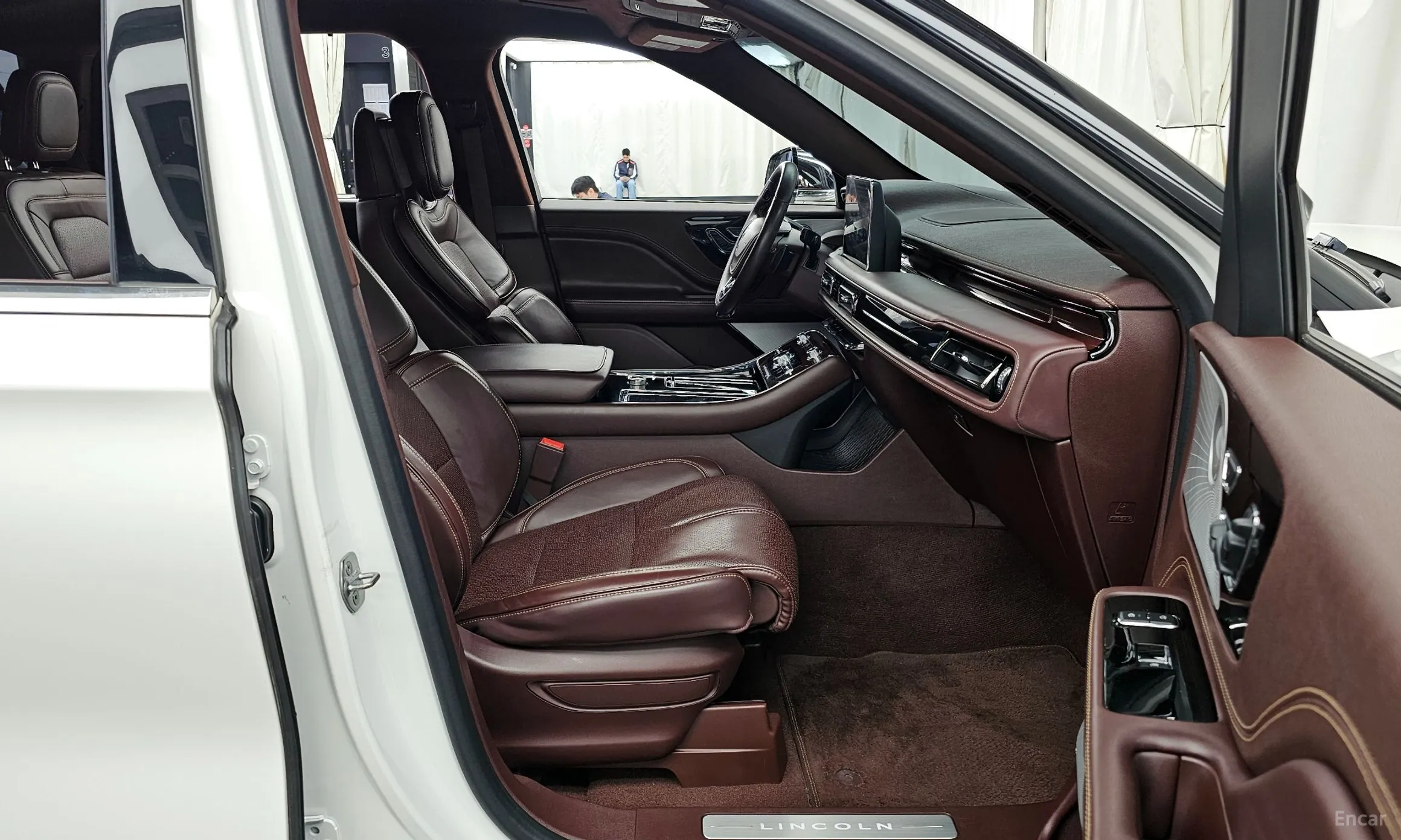 Lincoln Aviator 2nd Generation превью 11