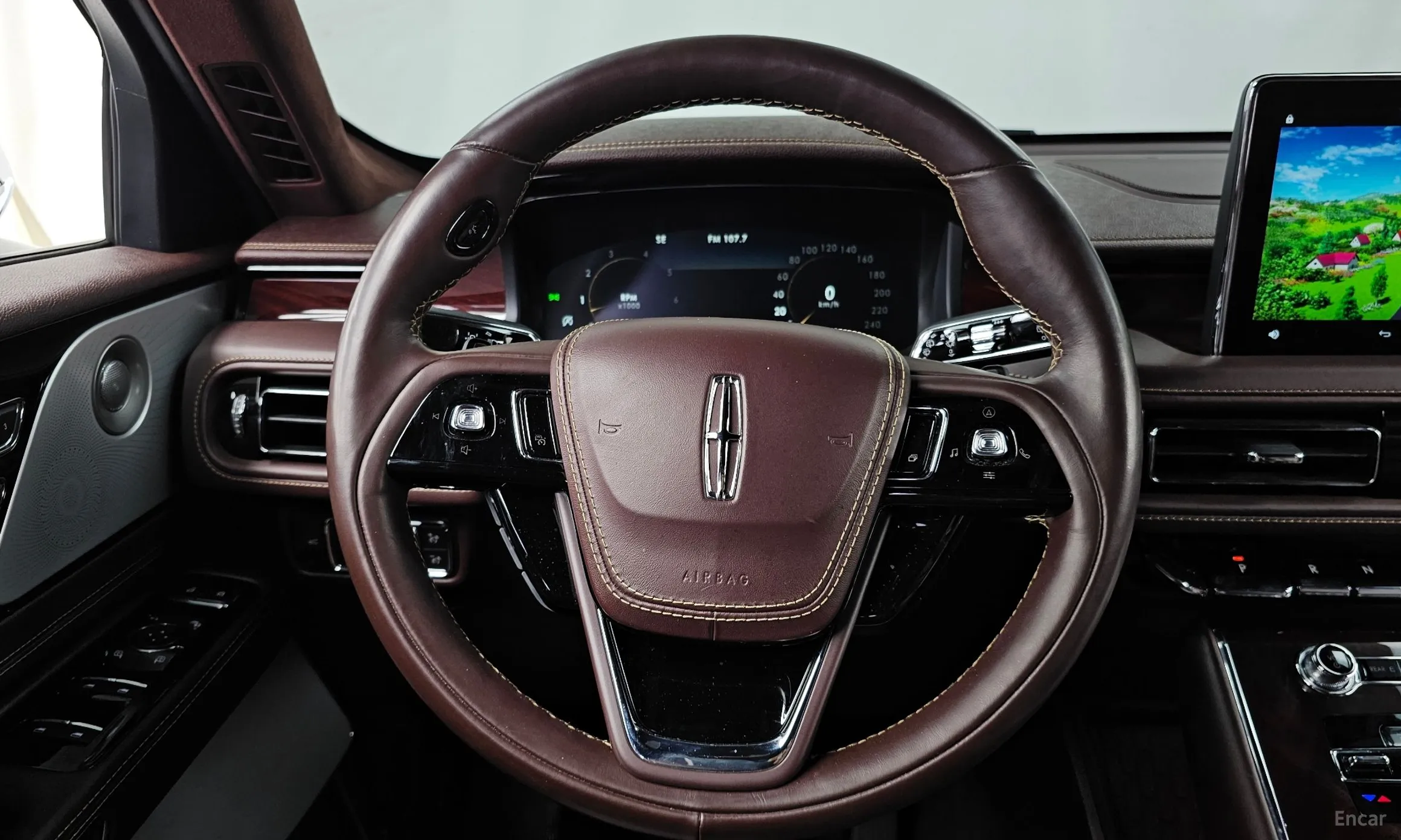 Lincoln Aviator 2nd Generation превью 13