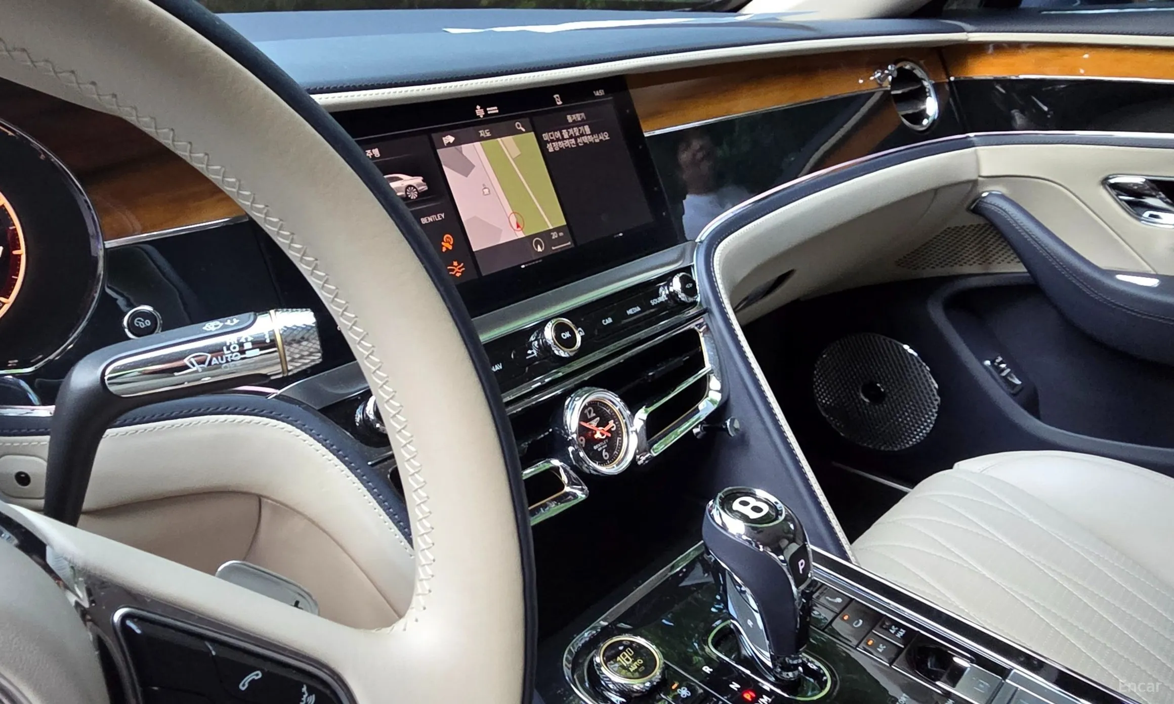 Bentley Flying Spur 3rd Generation превью 2