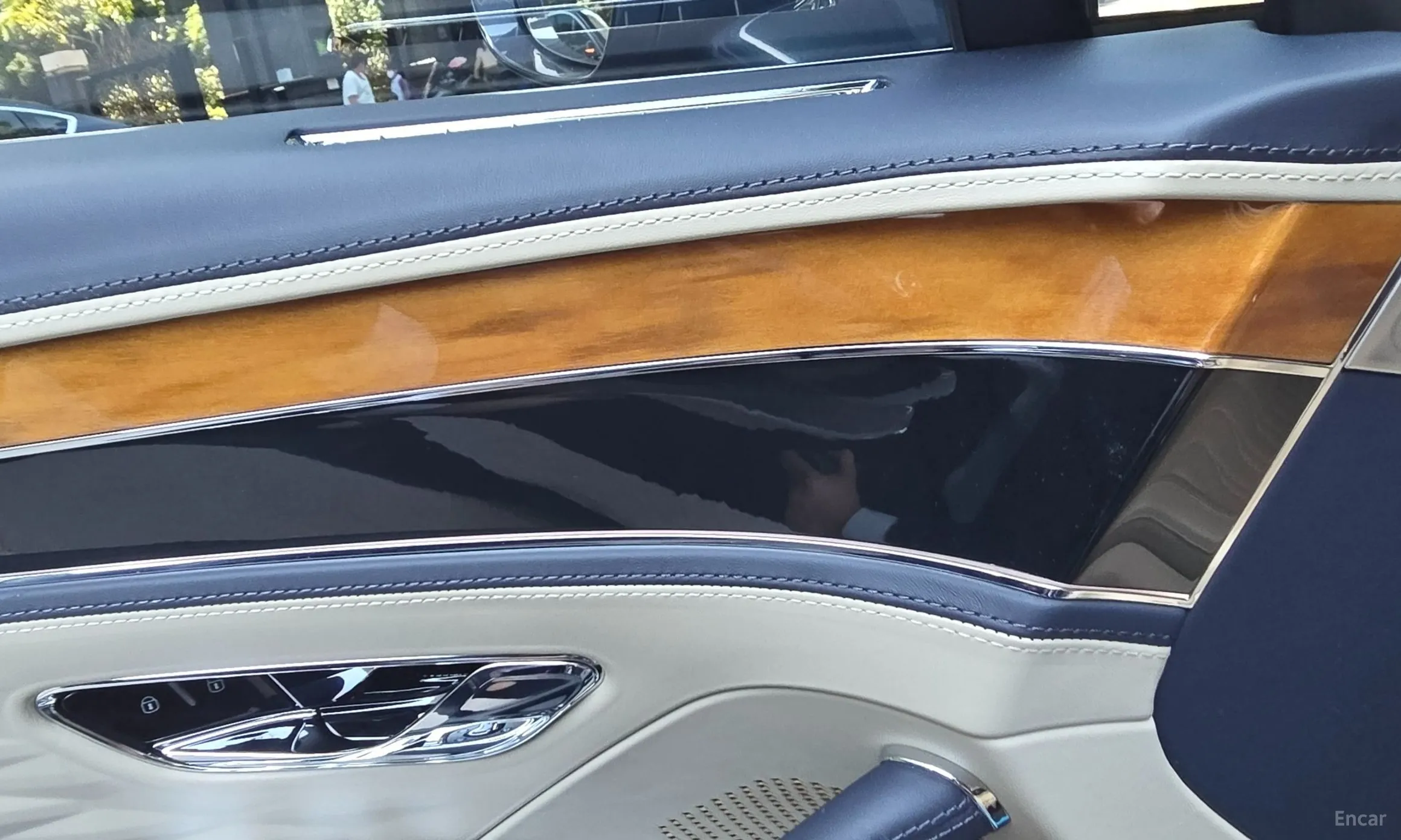 Bentley Flying Spur 3rd Generation превью 6