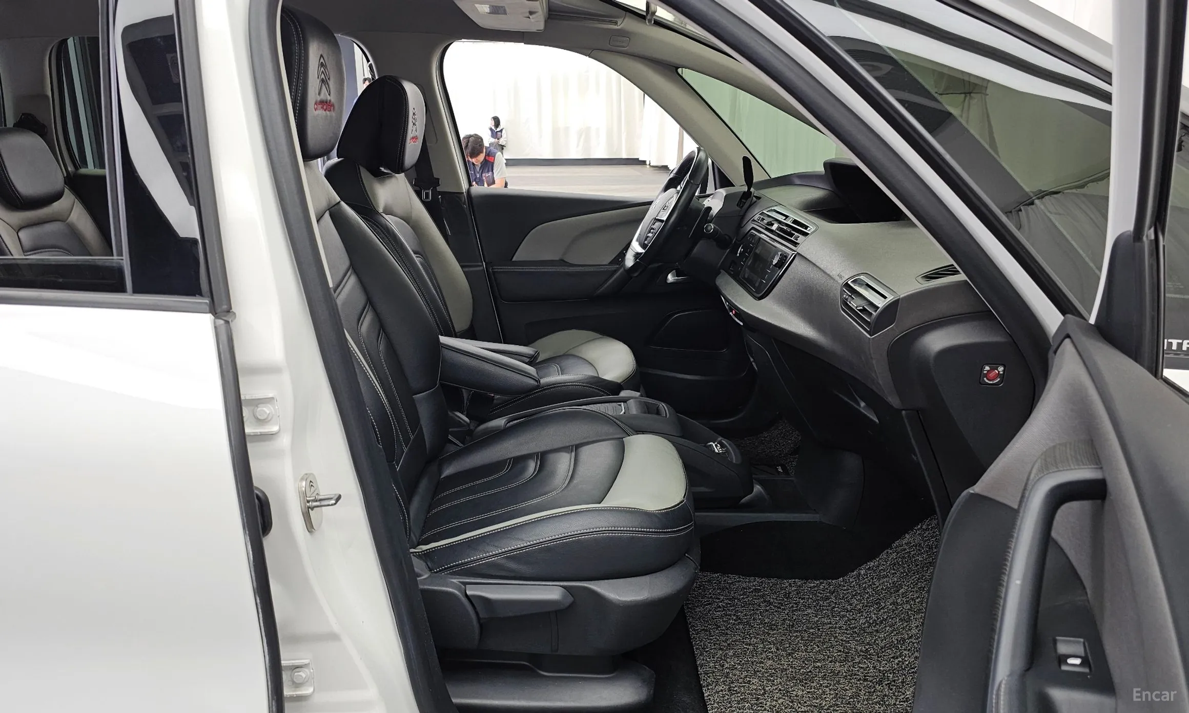 Citroën/DS Grand C4 Picasso превью 11
