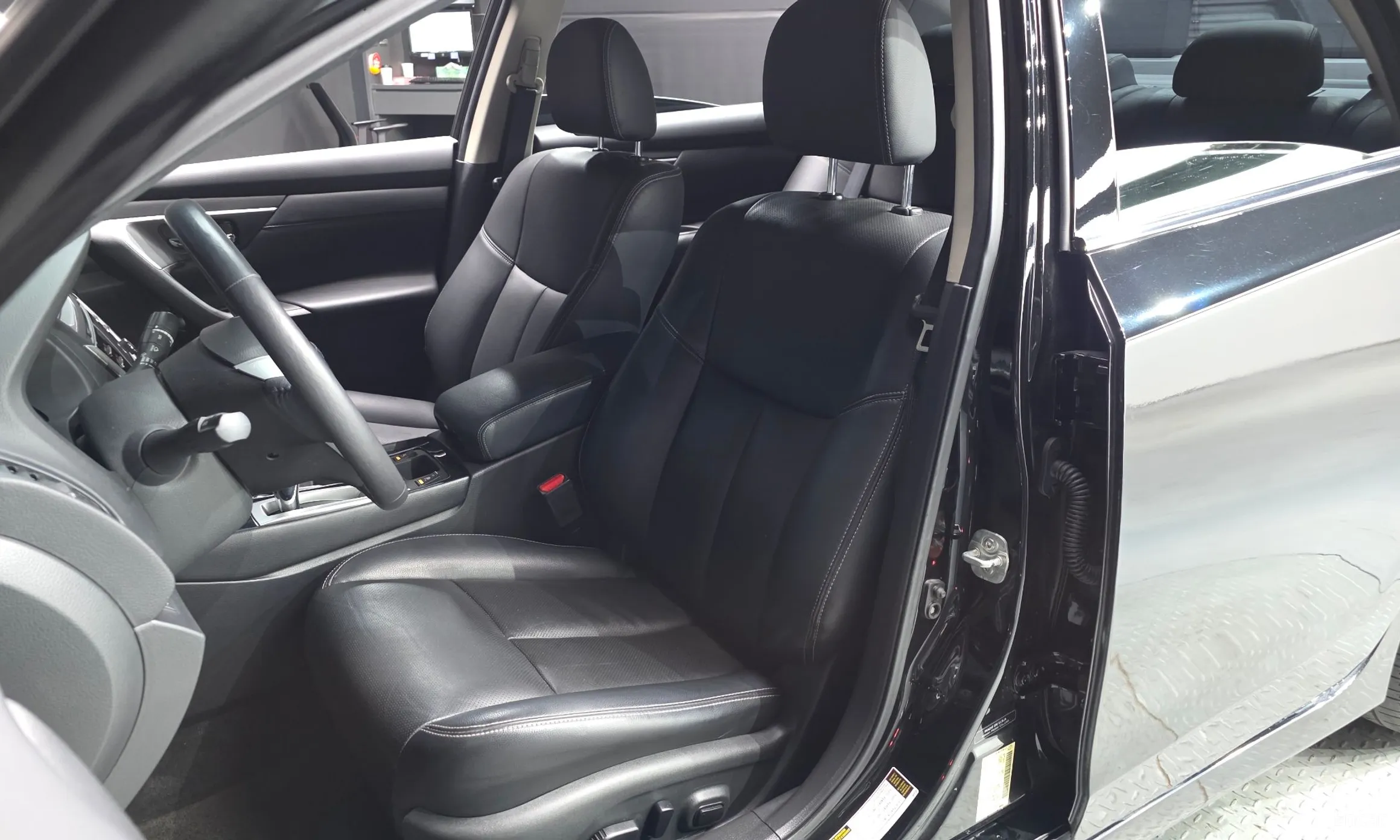 Nissan Altima превью 10
