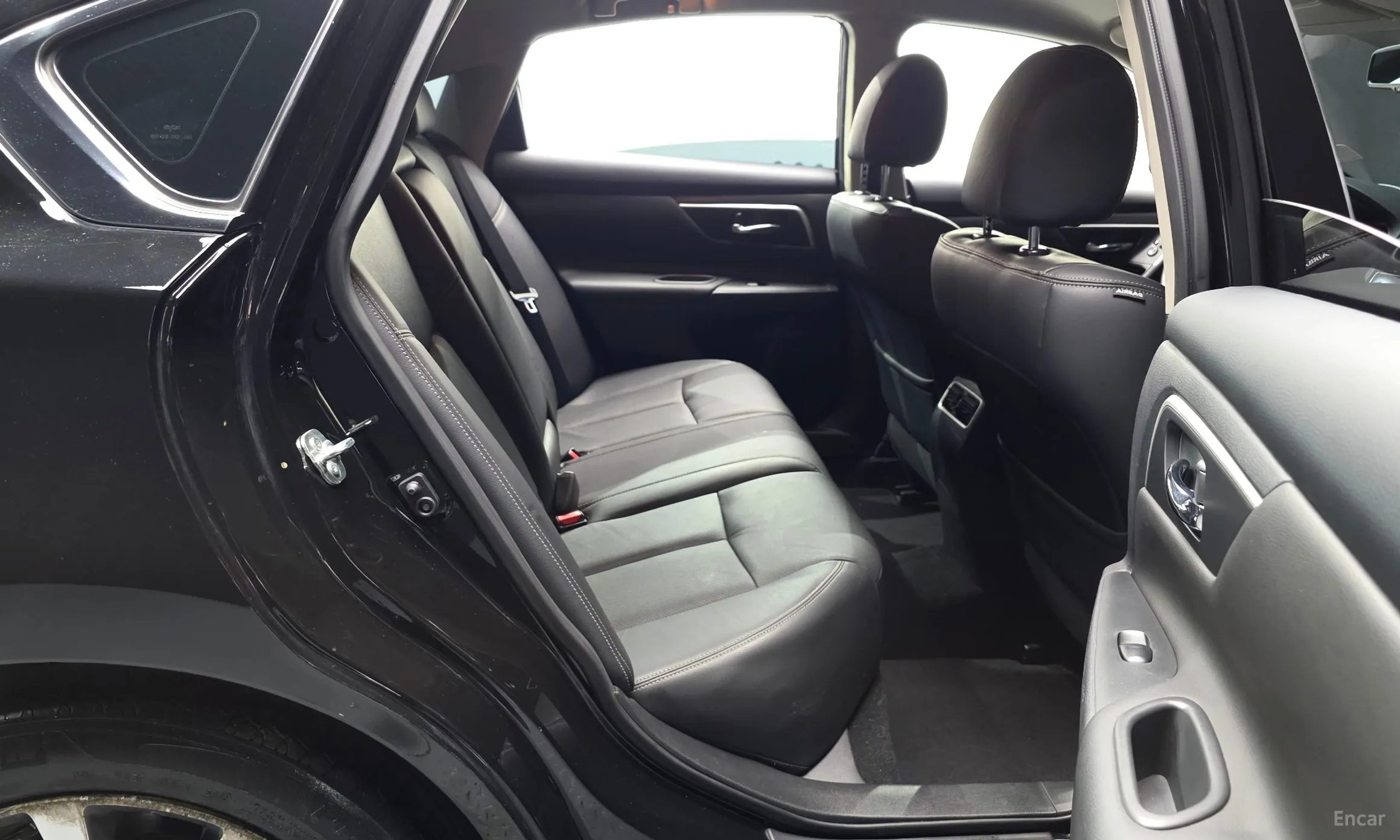 Nissan Altima превью 17