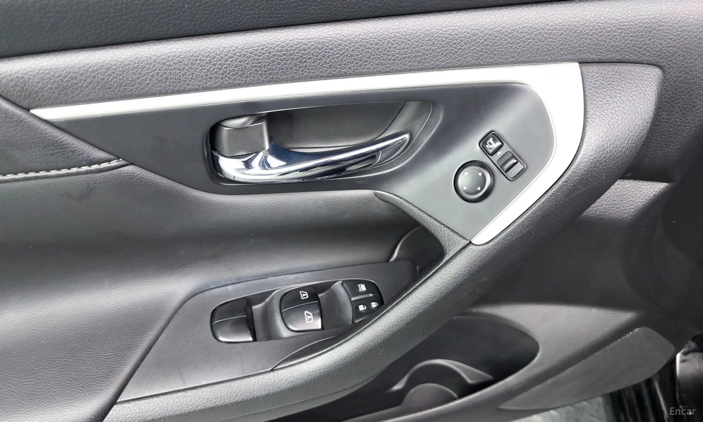 Nissan Altima превью 20