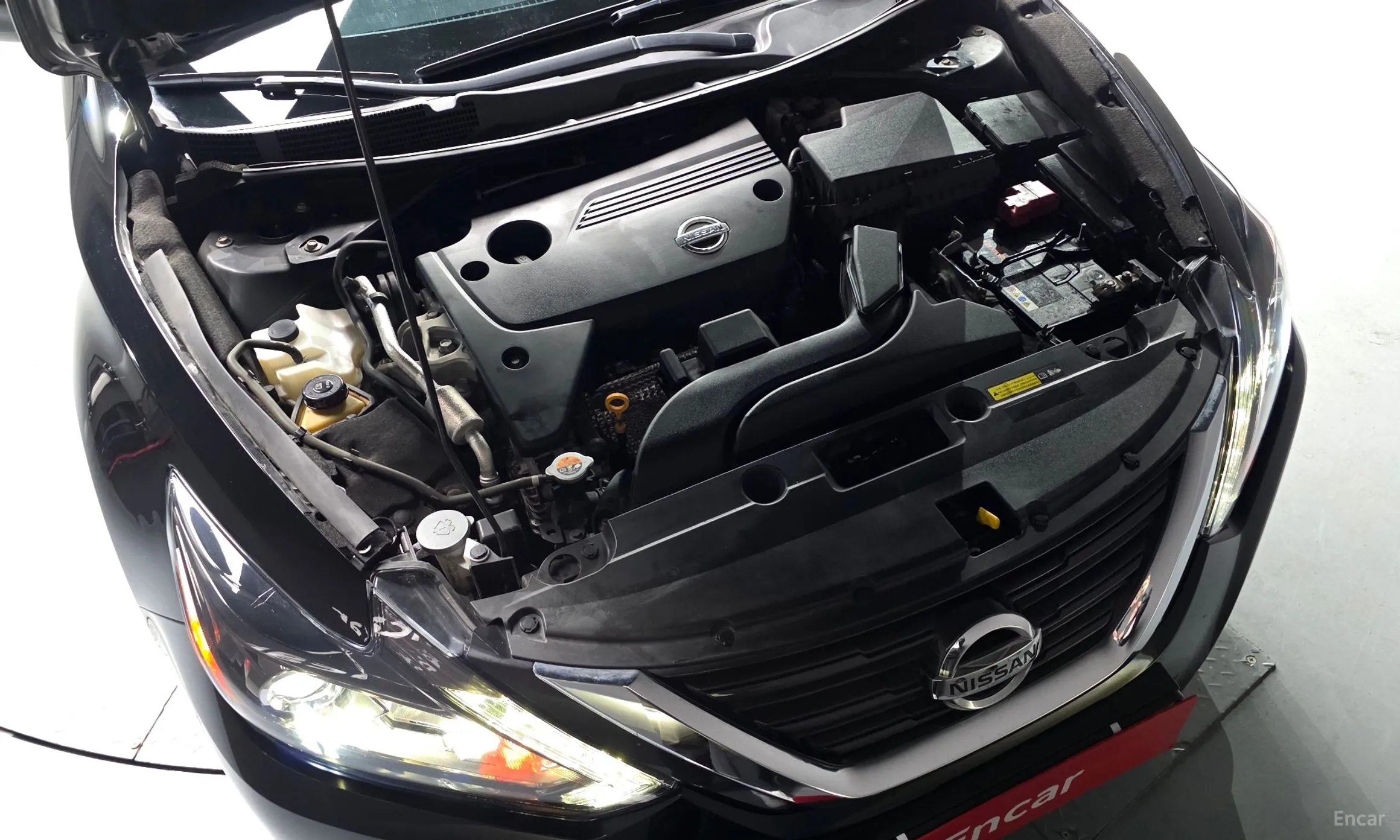 Nissan Altima превью 6
