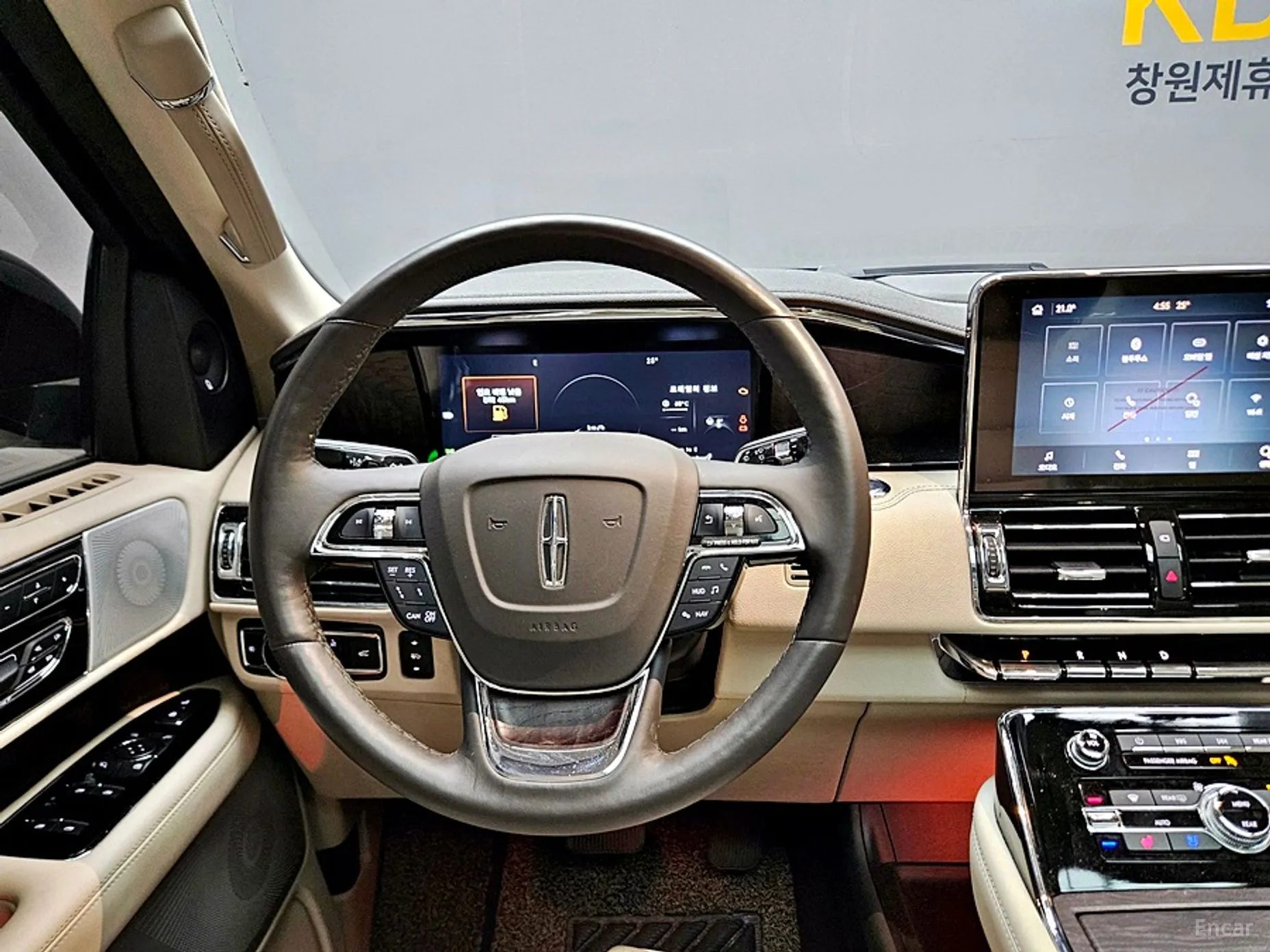 Lincoln Navigator 4th generation превью 10