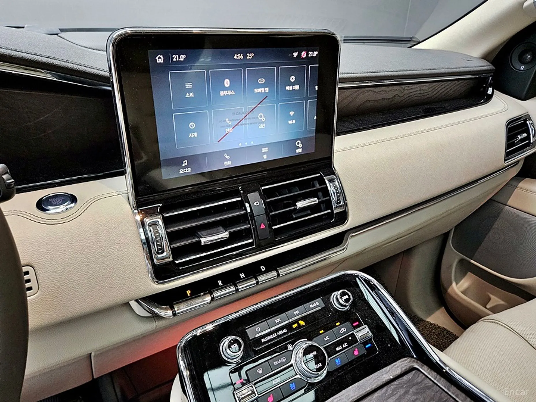 Lincoln Navigator 4th generation превью 13