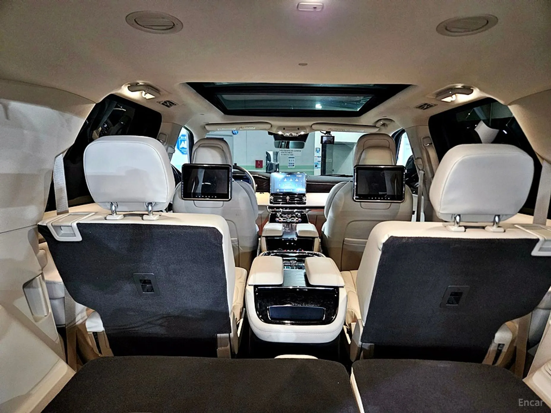 Lincoln Navigator 4th generation превью 18