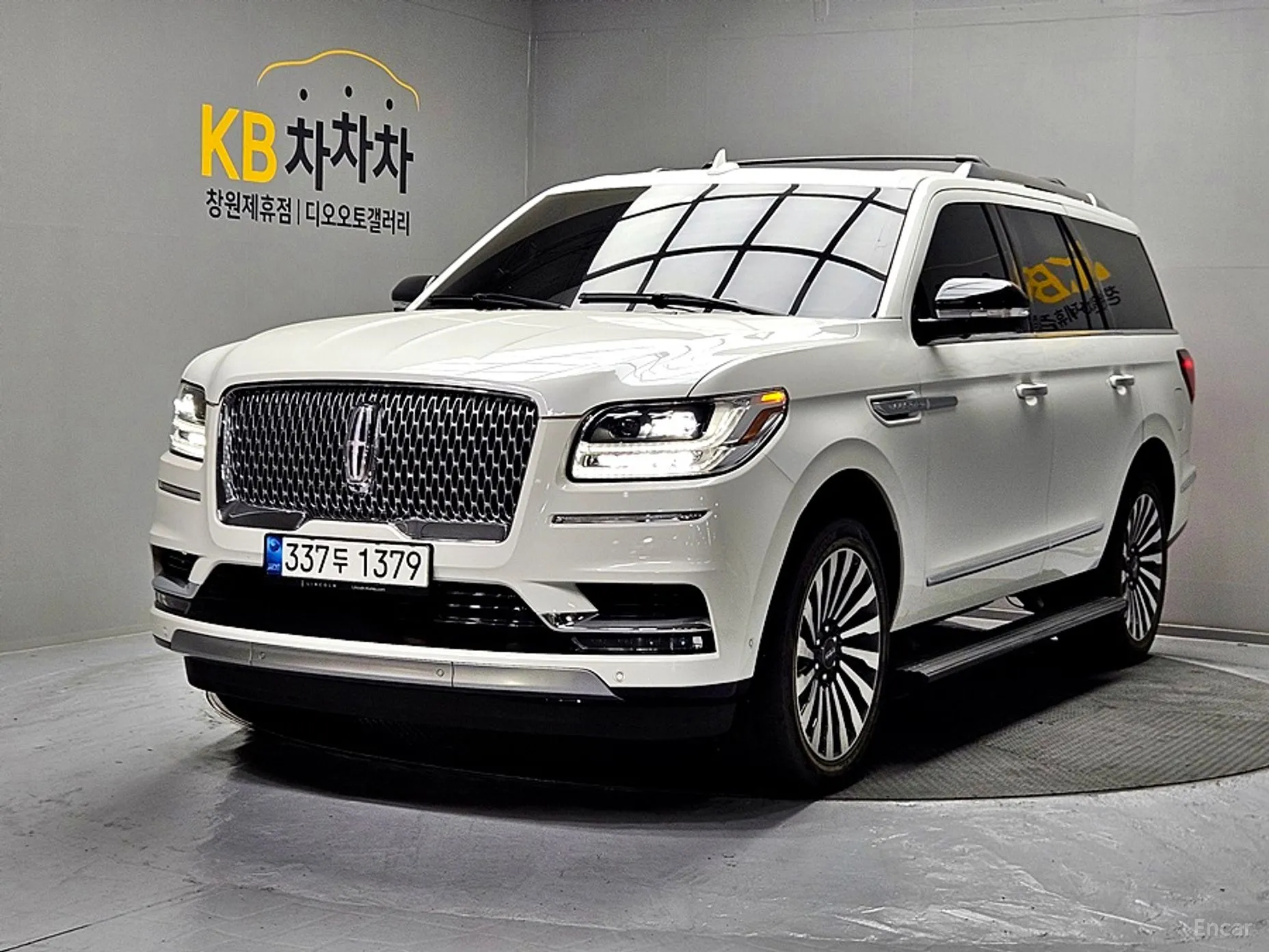 Lincoln Navigator 4th generation превью 3