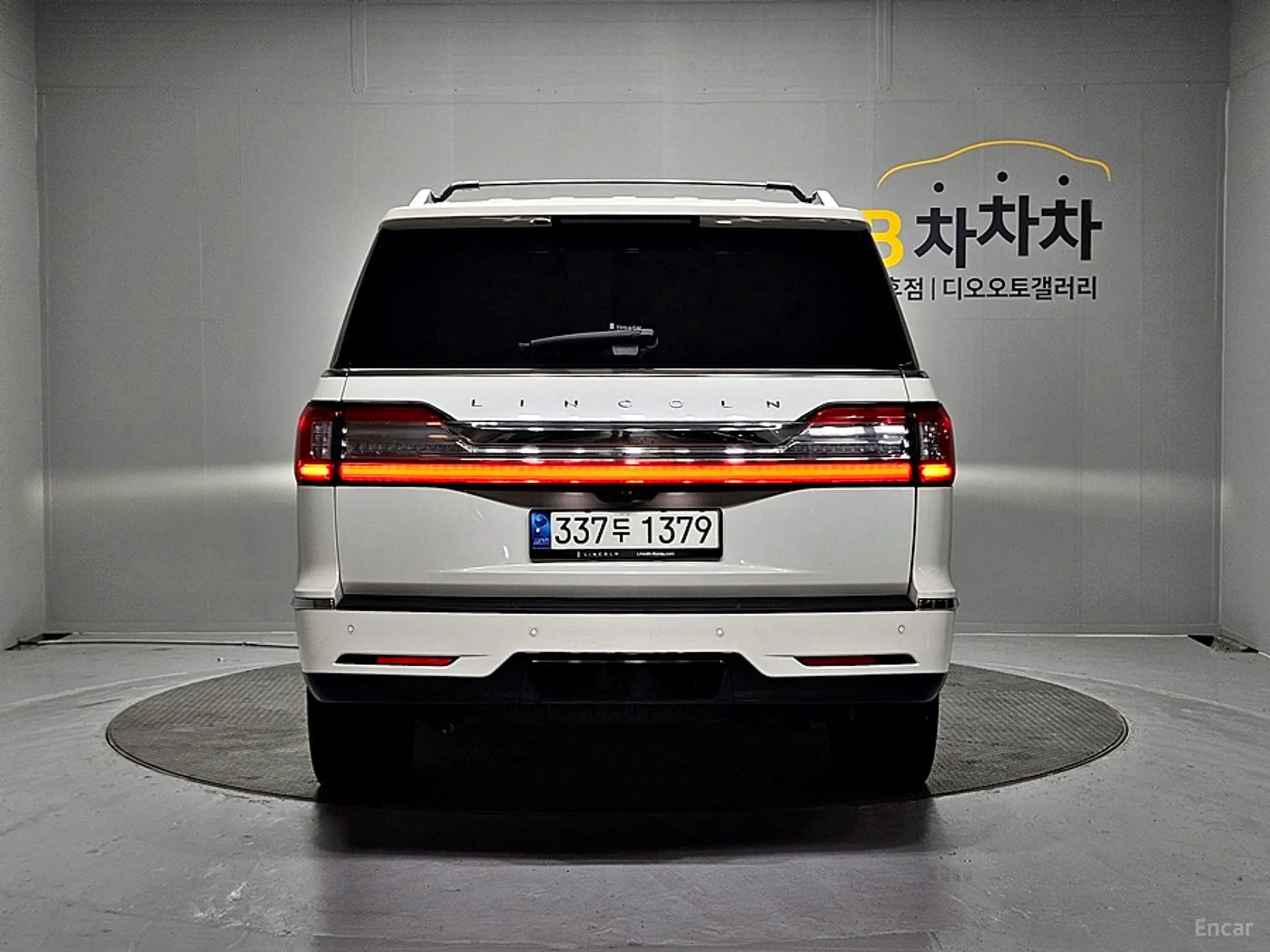Lincoln Navigator 4th generation превью 4