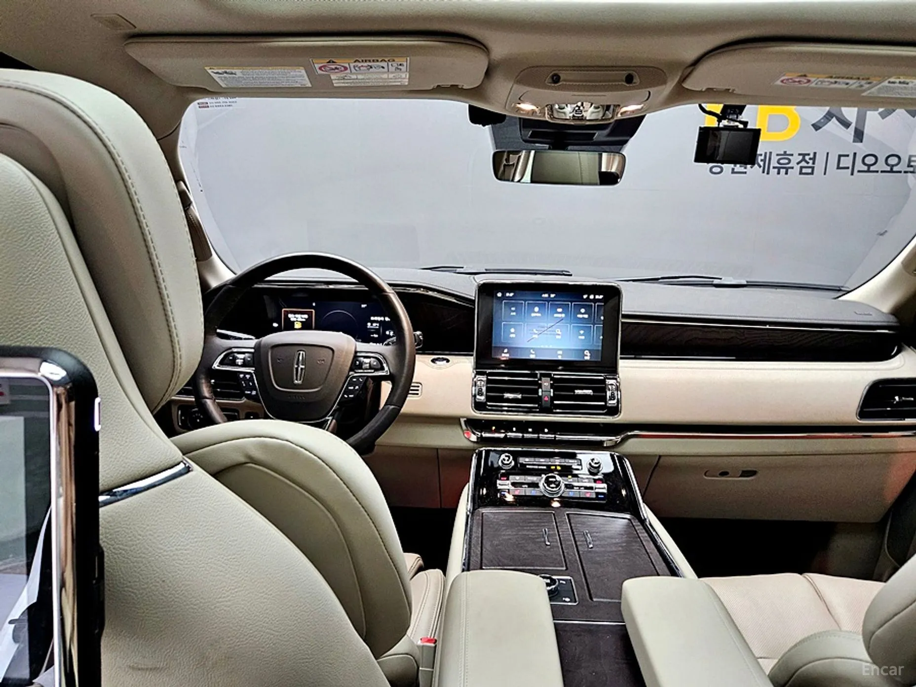 Lincoln Navigator 4th generation превью 7