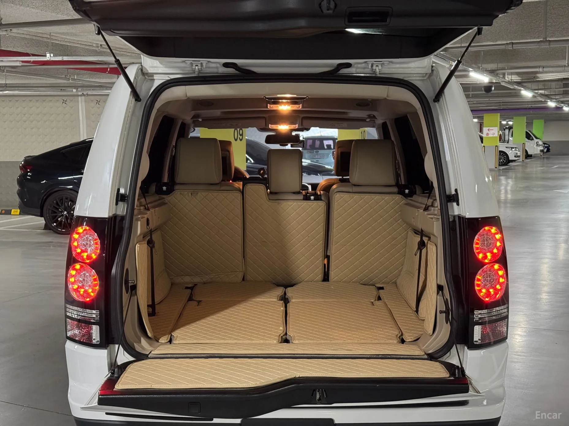 Land Rover Discovery 4 превью 5