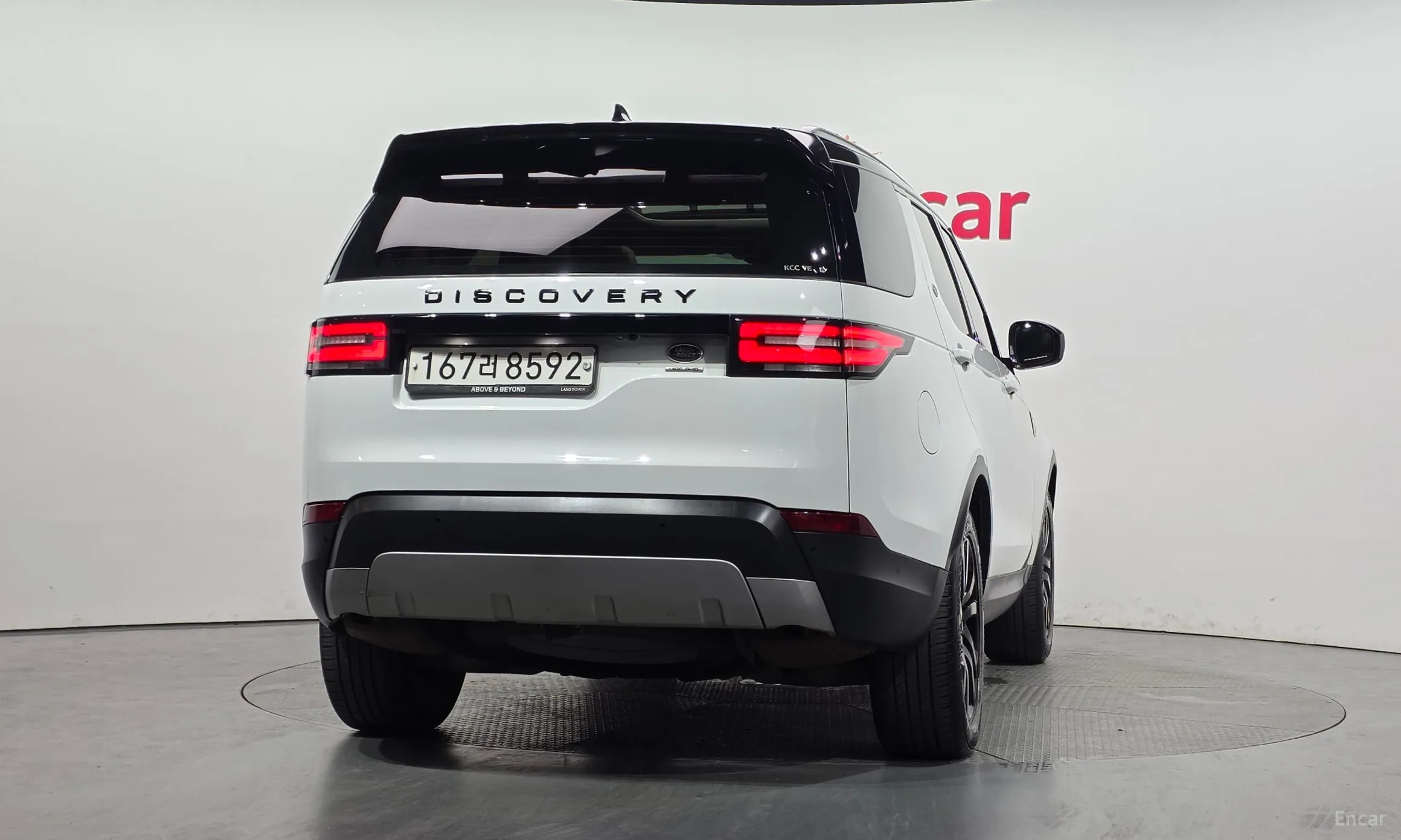 Land Rover Discovery 5 превью 4