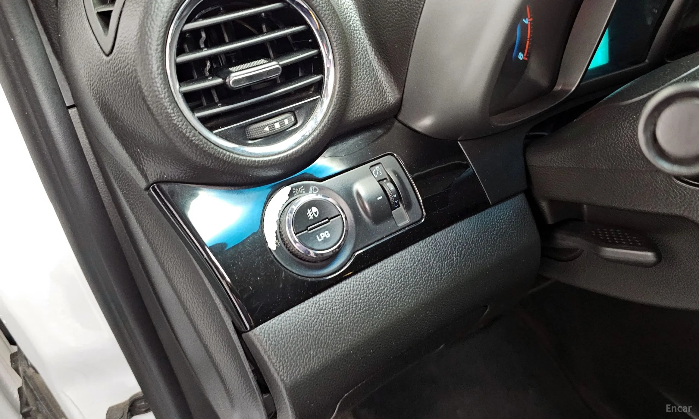 Chevrolet (GM Daewoo) Orlando превью 17