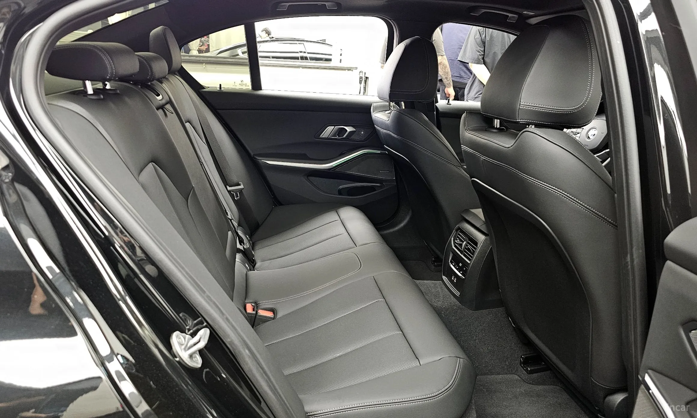BMW 3 Series (G20) превью 12