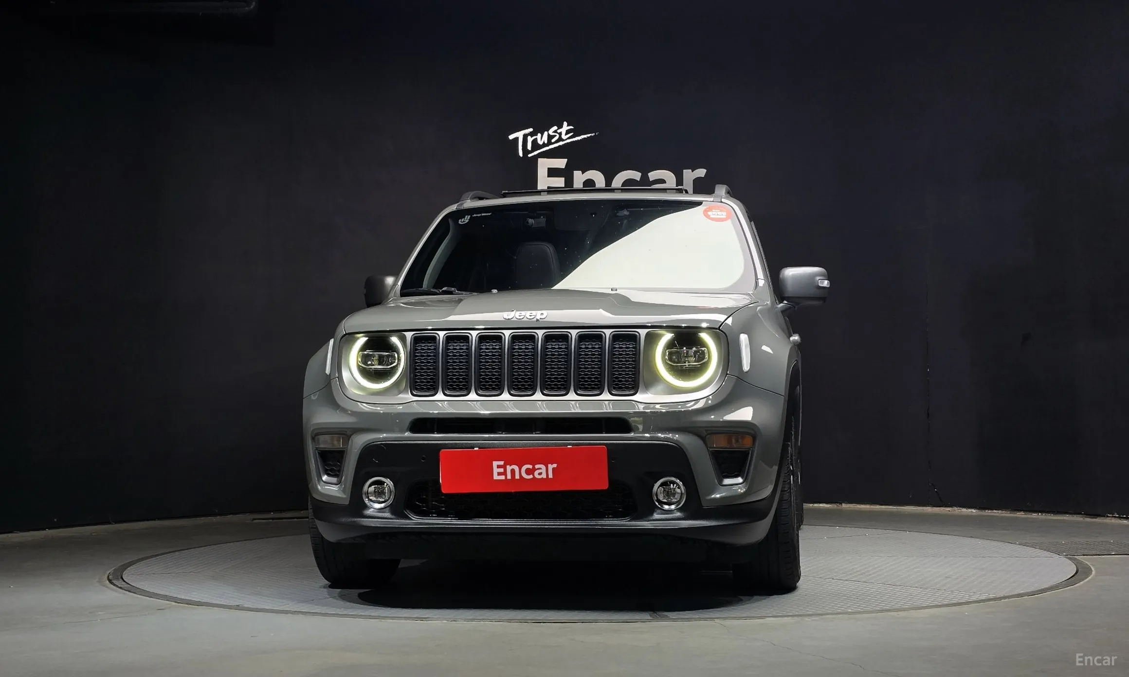 Jeep Renegade превью 3