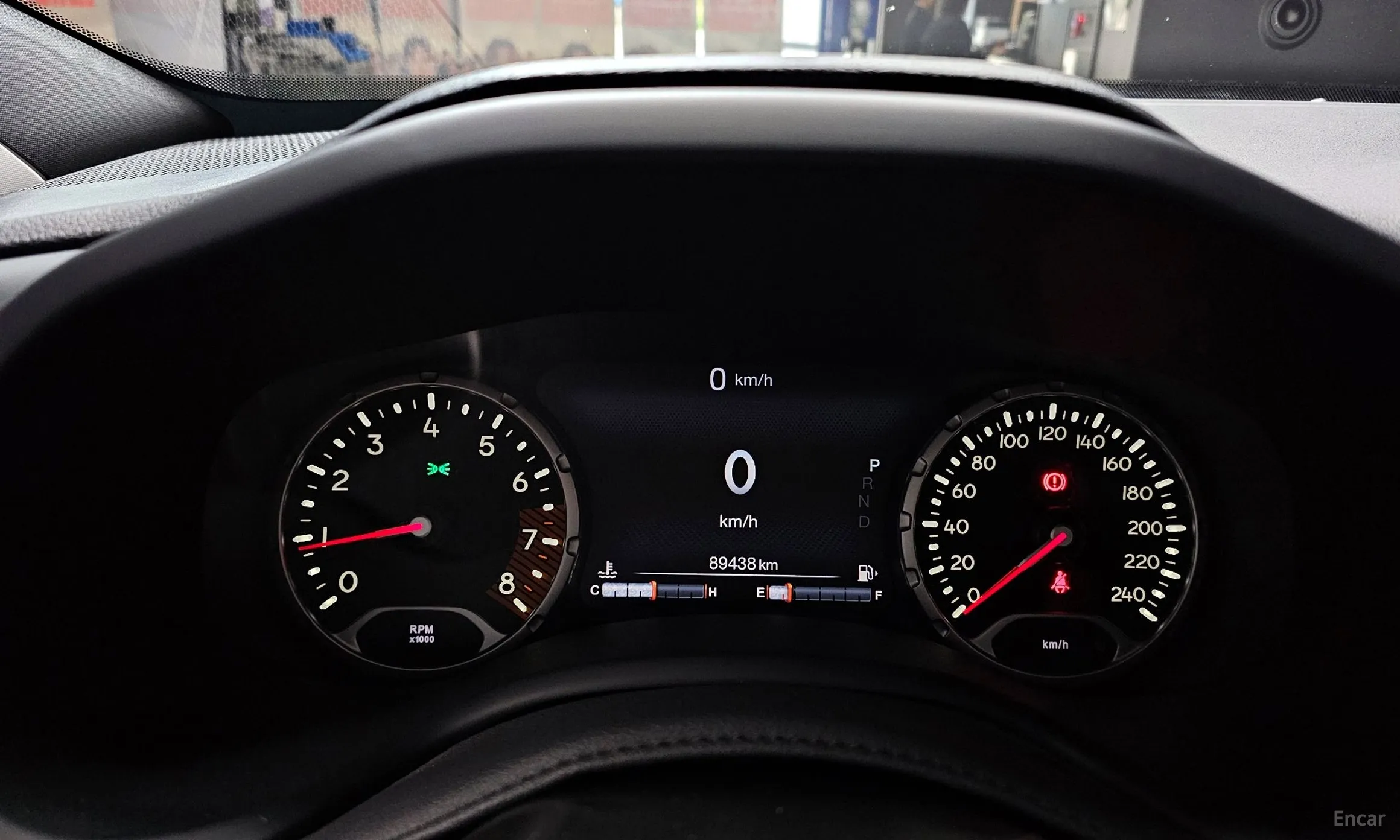 Jeep Renegade превью 8