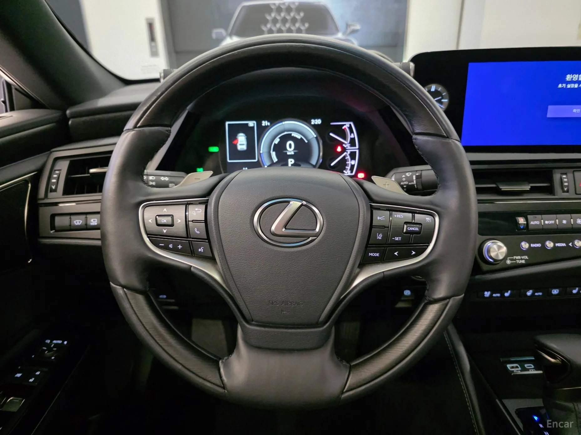 Lexus ES300h 7th Generation превью 16