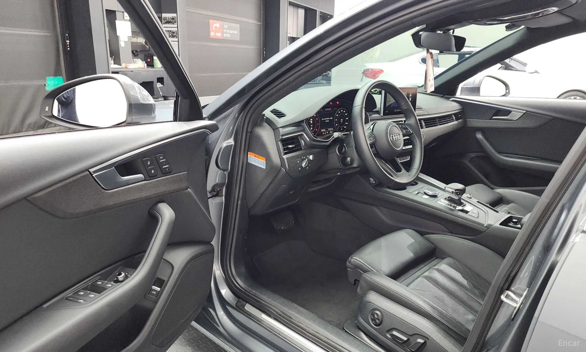 Audi A4 (B9) превью 10