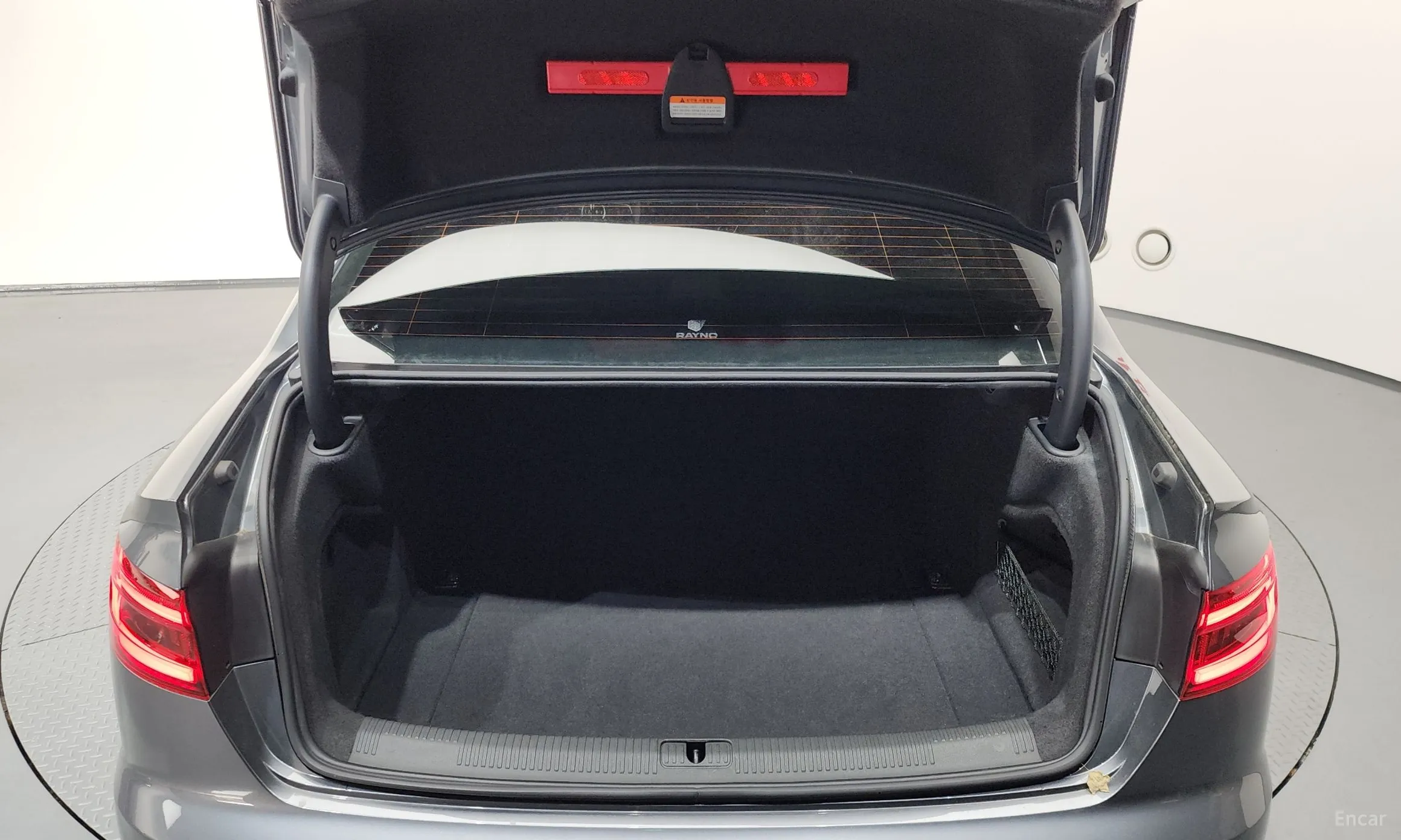 Audi A4 (B9) превью 20
