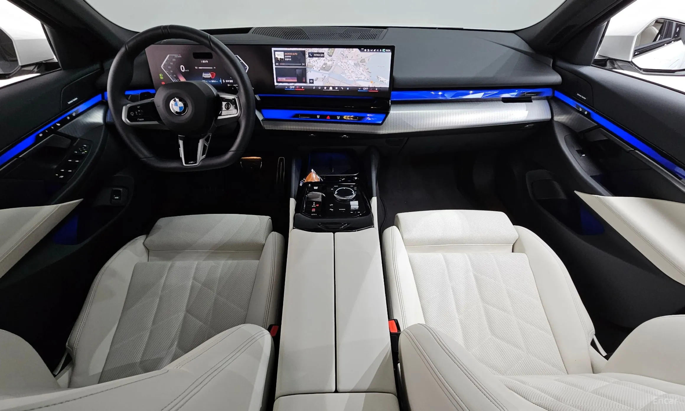 BMW 5 Series (G60) превью 7