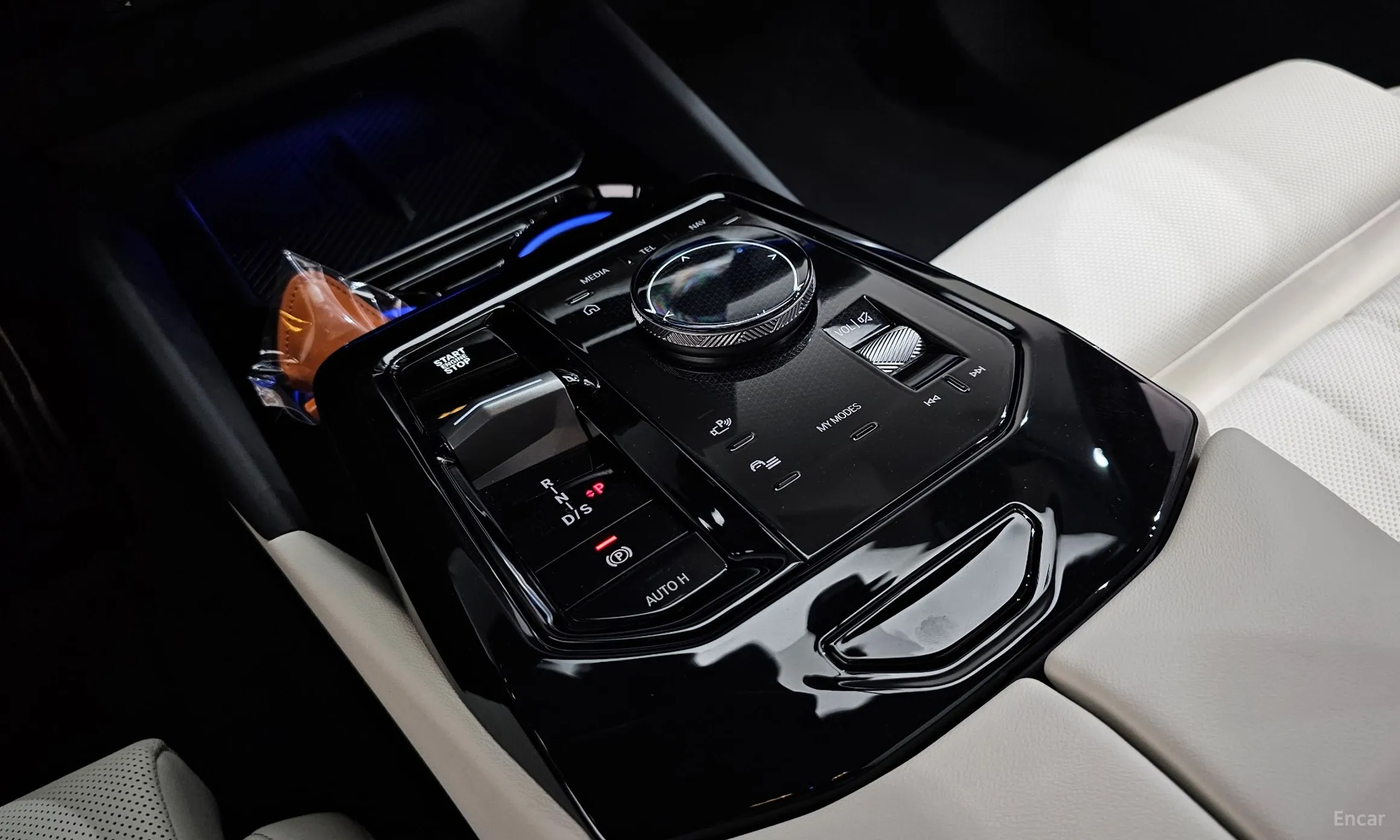 BMW 5 Series (G60) превью 9