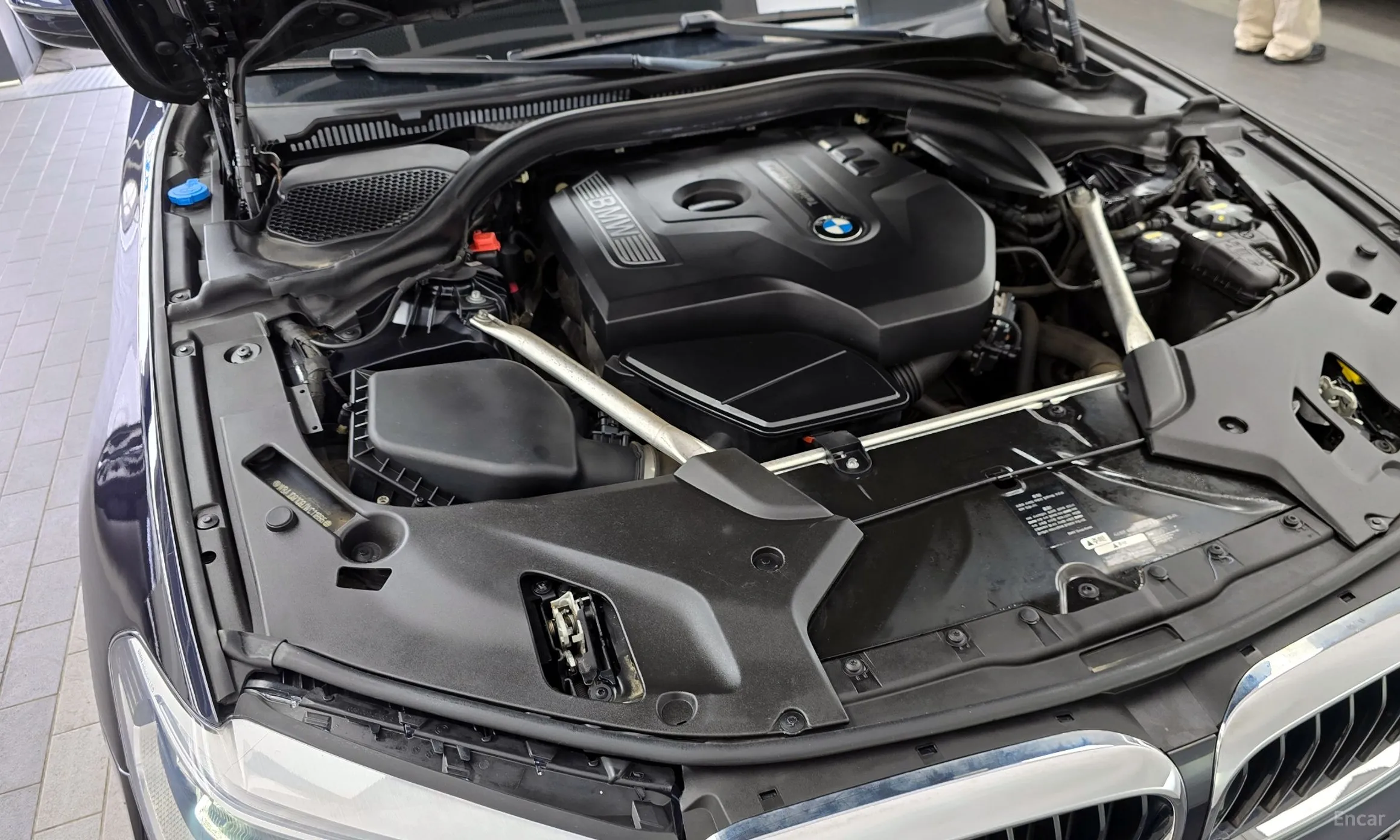 BMW 5 Series (G30) превью 6