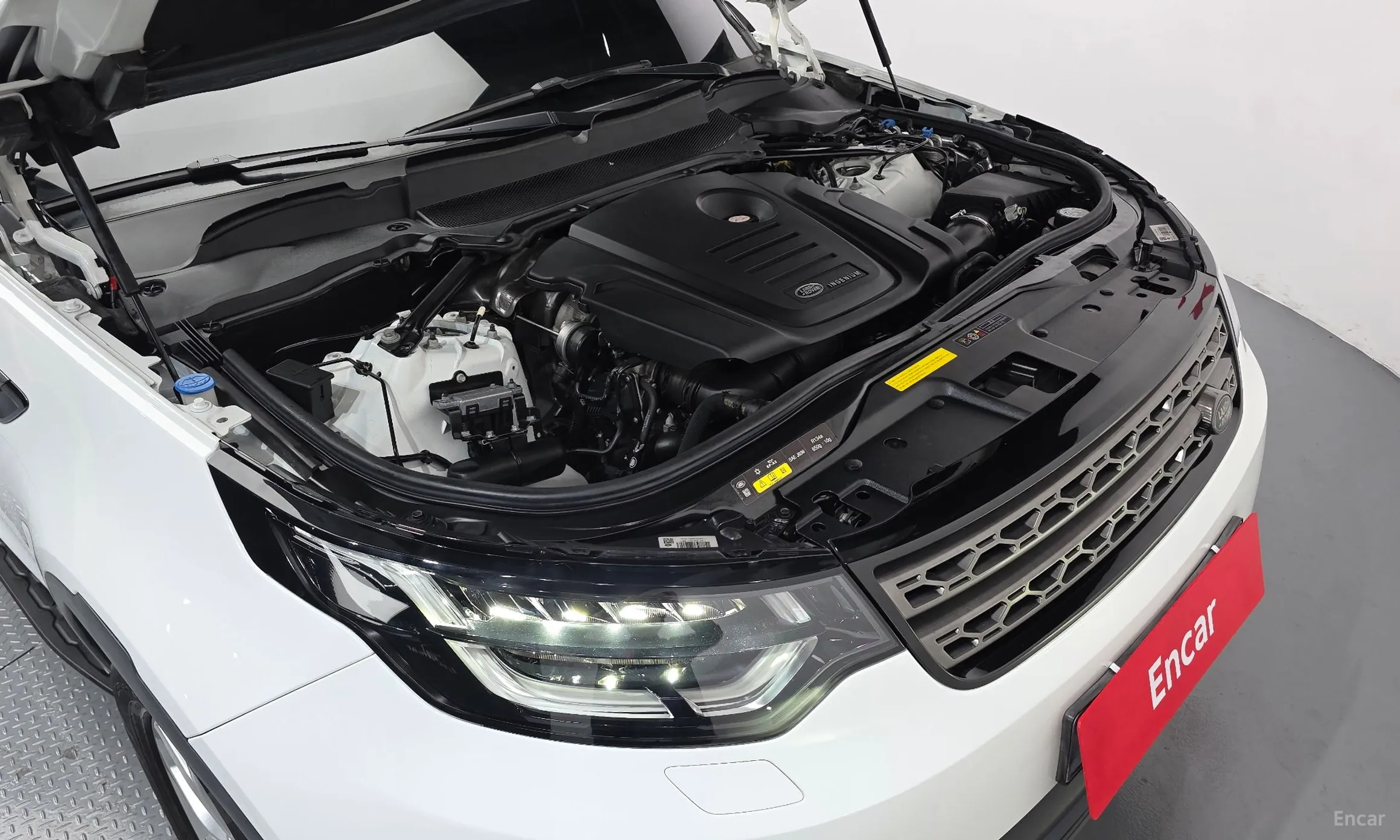 Land Rover Discovery 5 превью 6