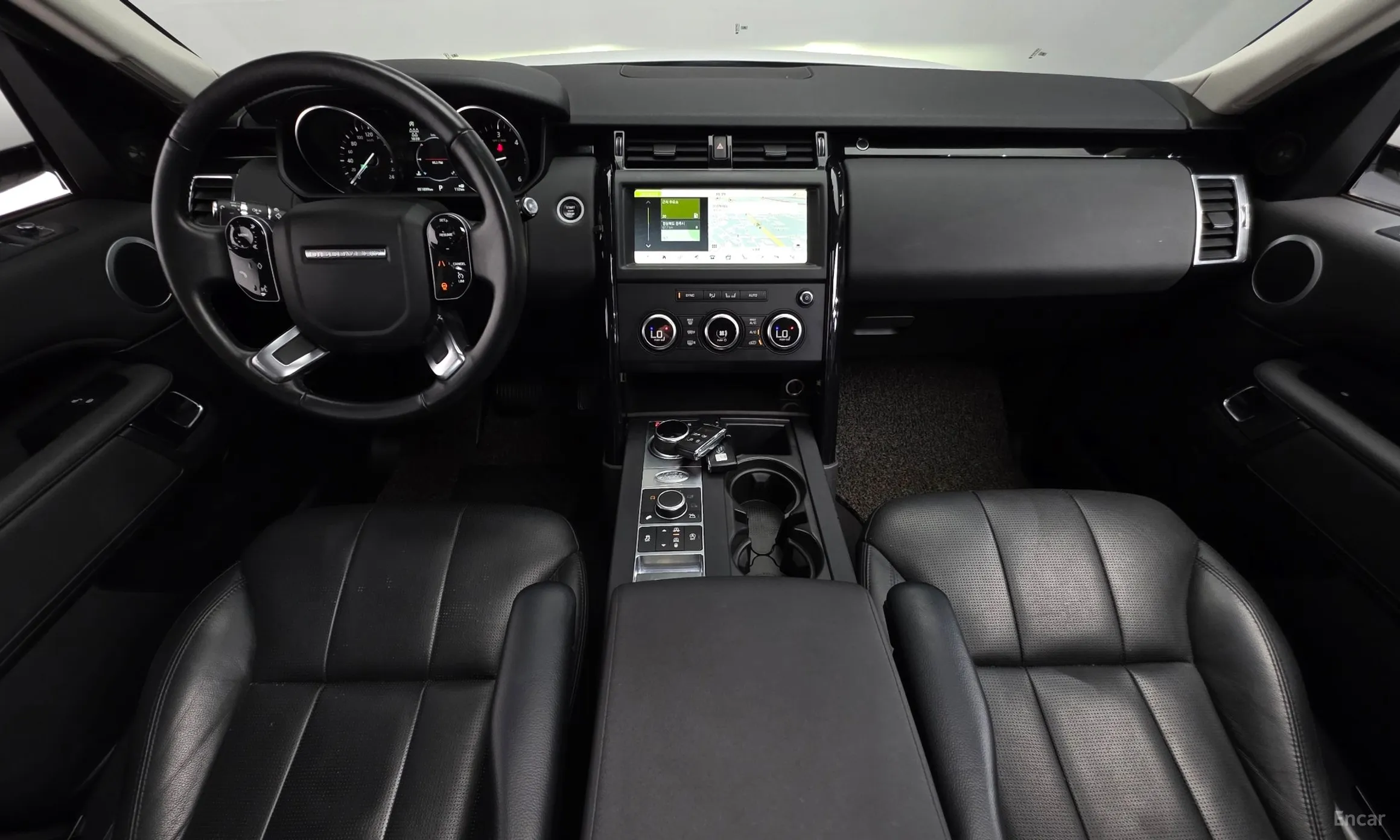 Land Rover Discovery 5 превью 7