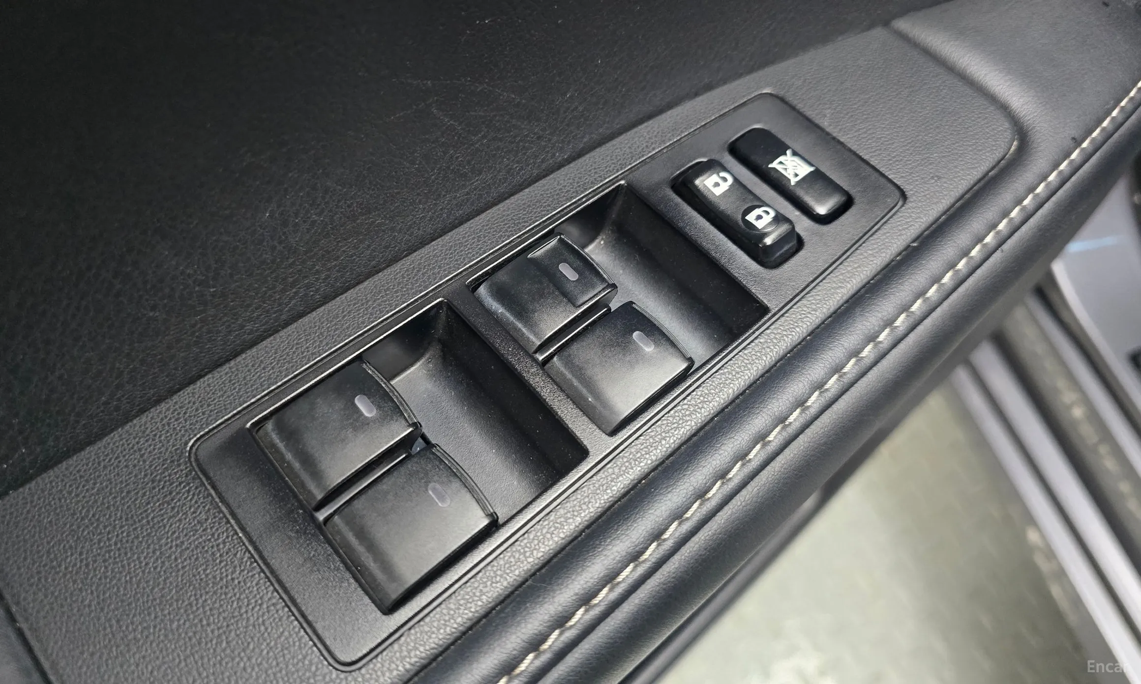 Lexus New ES300h превью 9