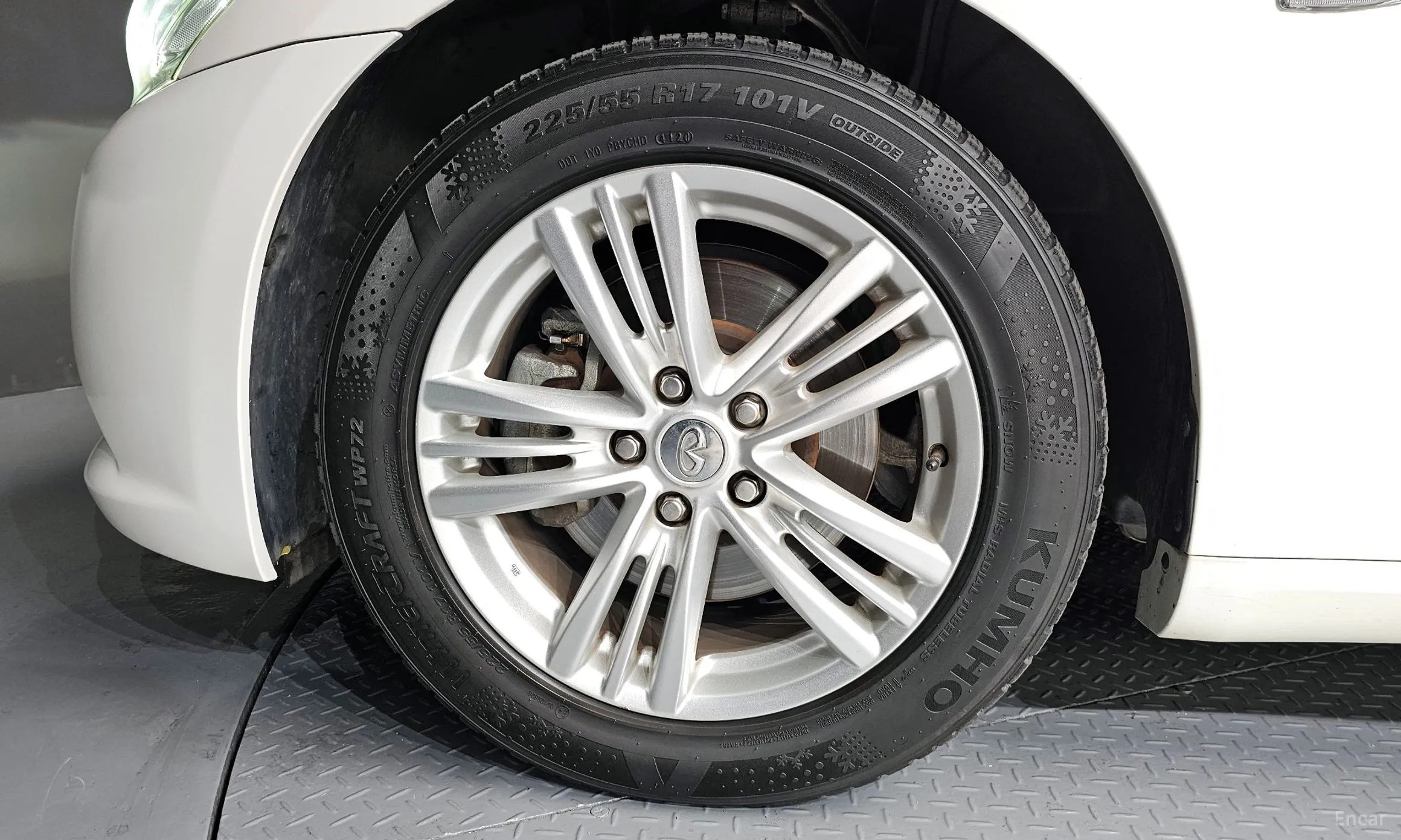 Infiniti G25 превью 5