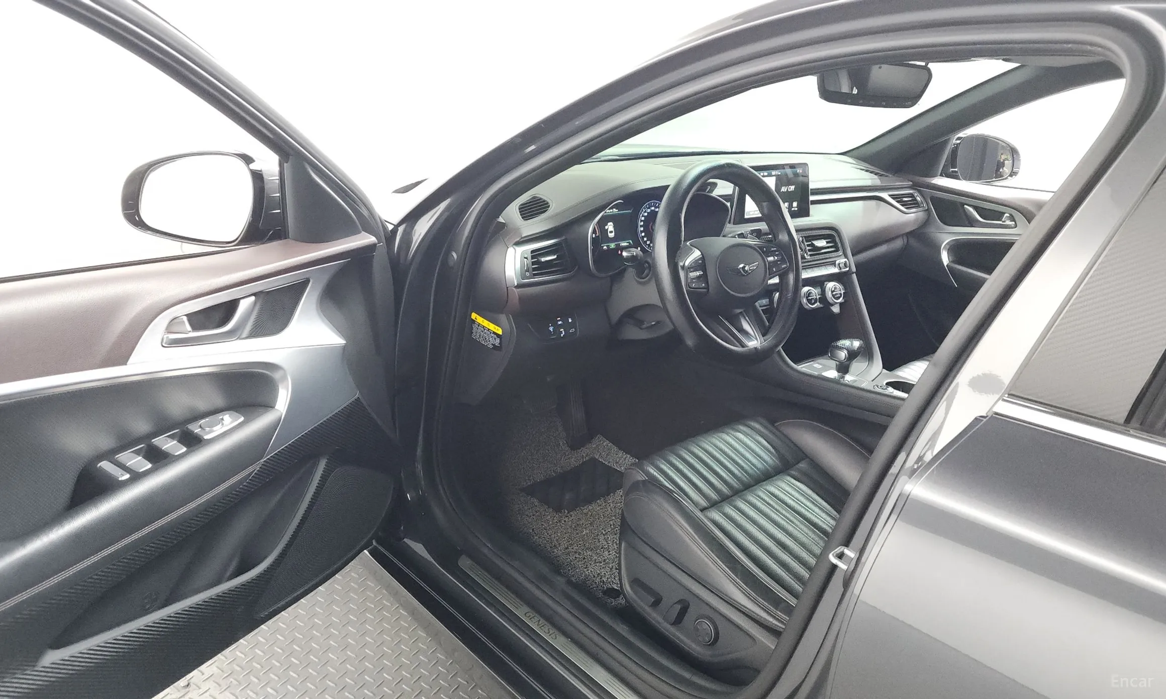Genesis G70 превью 10