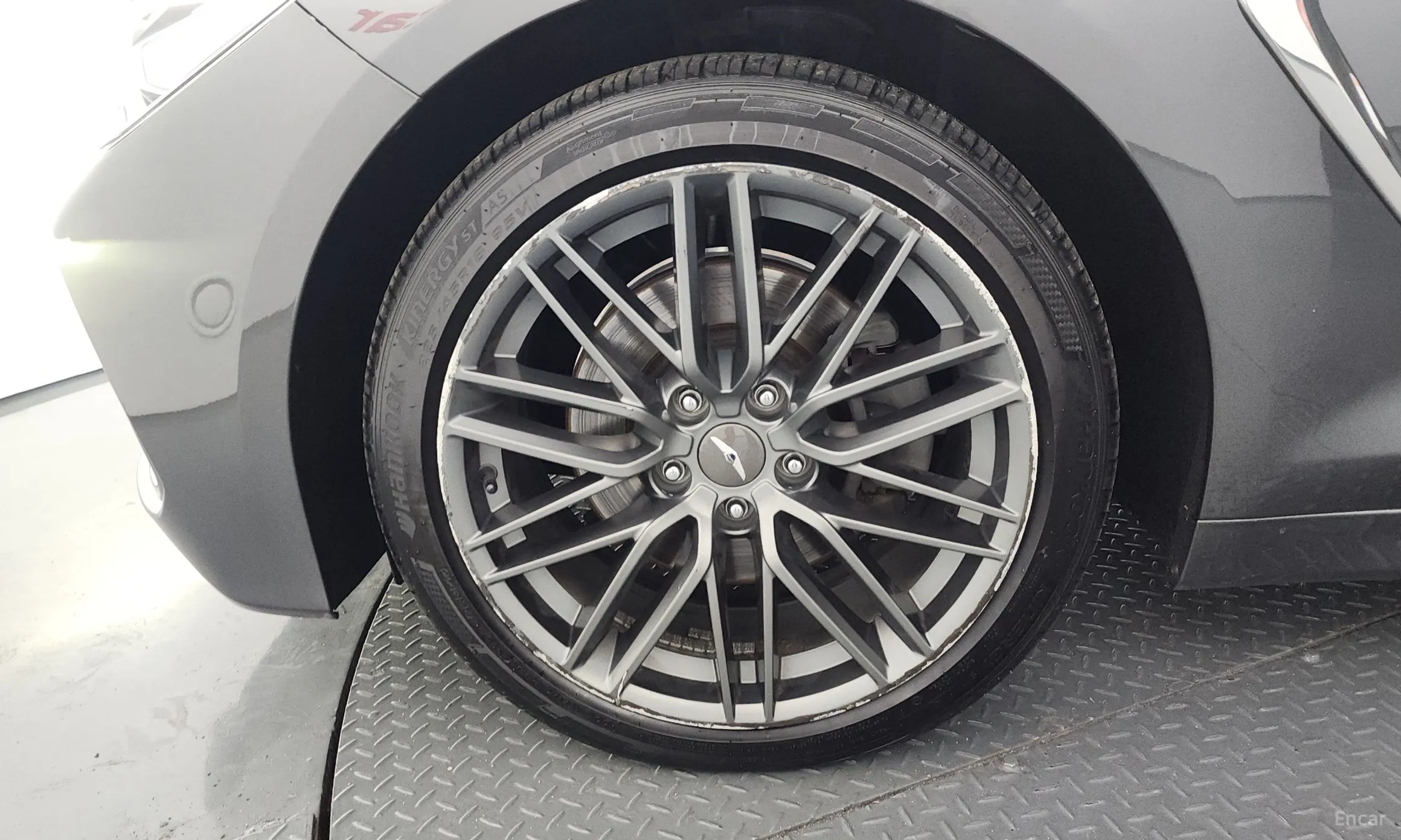 Genesis G70 превью 5